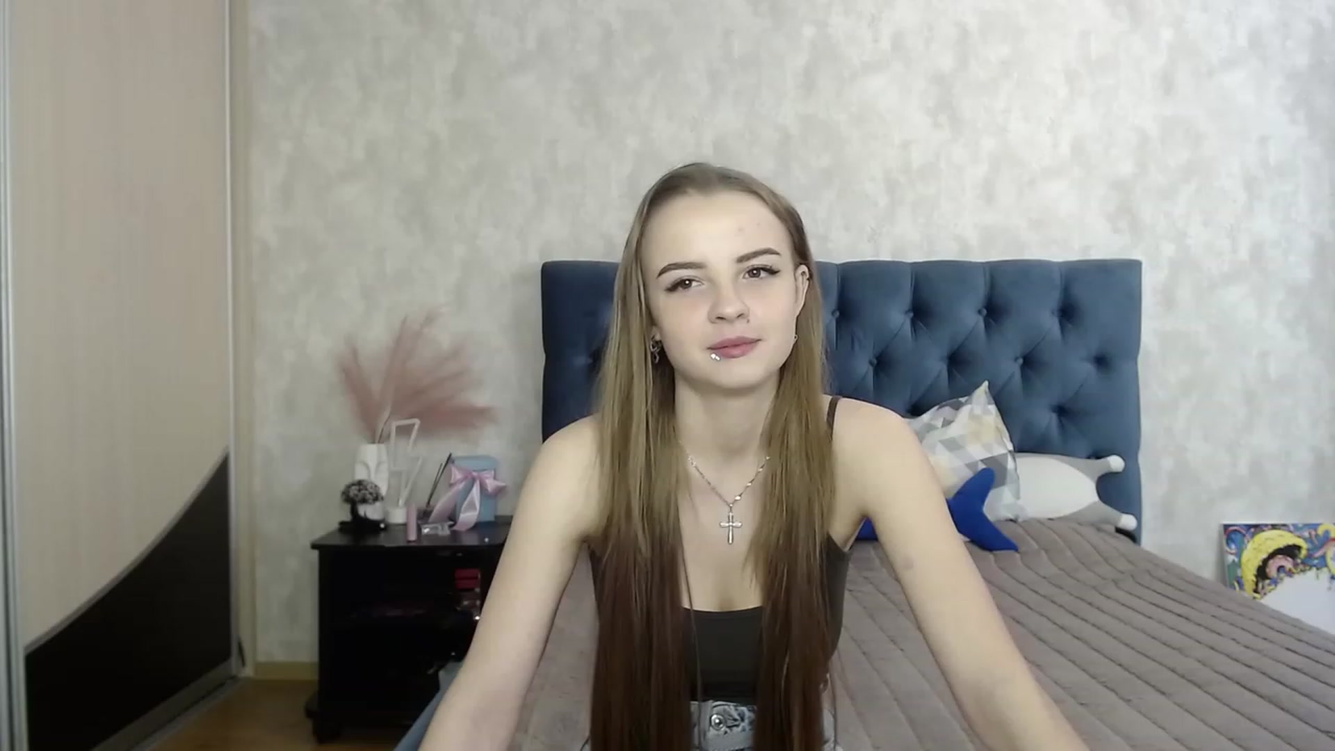 Gallery image thumbnail from Lio_noy's myfreecams stream on, 07/09/2023, 23:38 image 15 of 20
