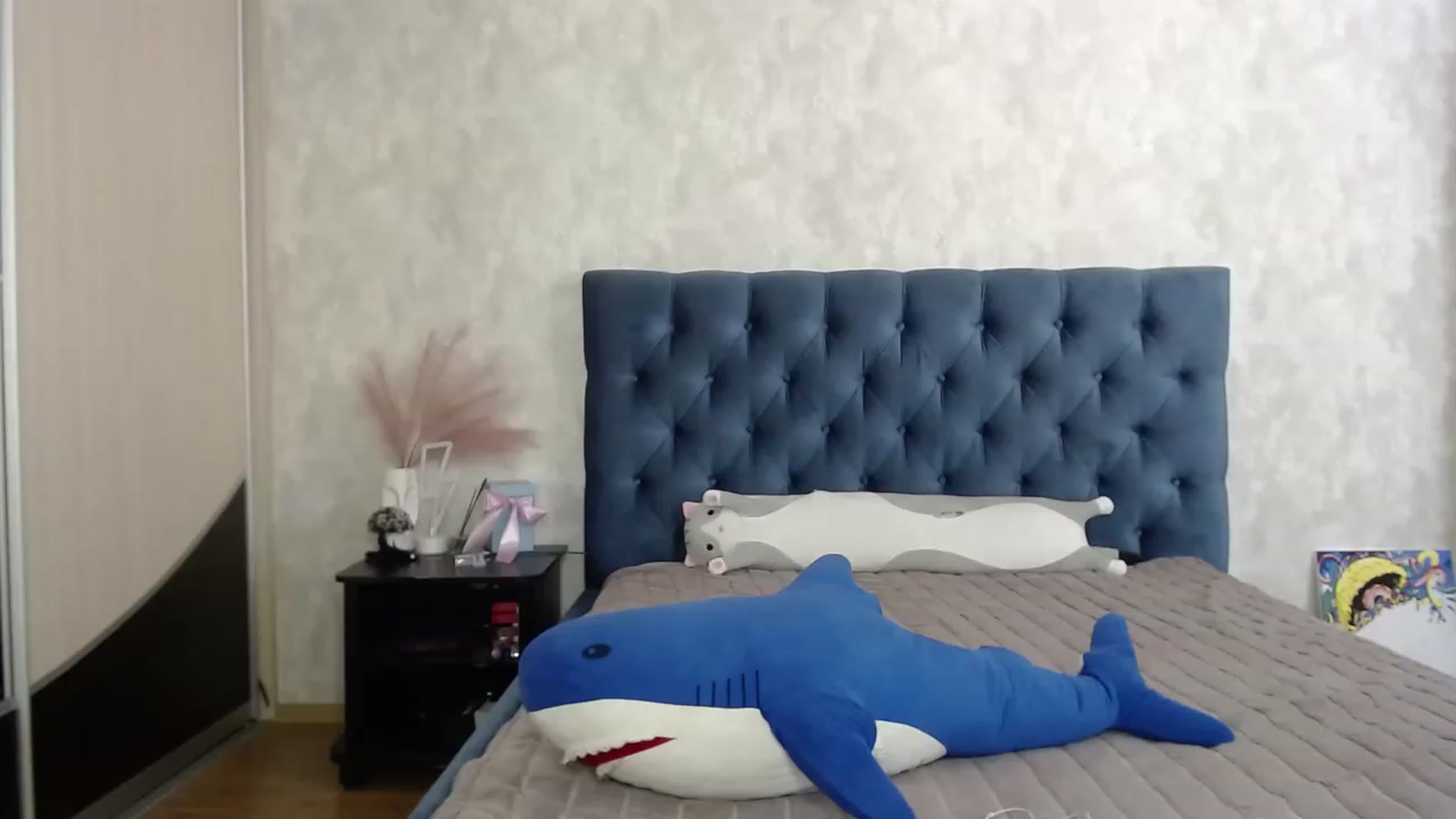 Gallery image thumbnail from Lio_noy's myfreecams stream on, 07/10/2023, 23:54 image 8 of 20