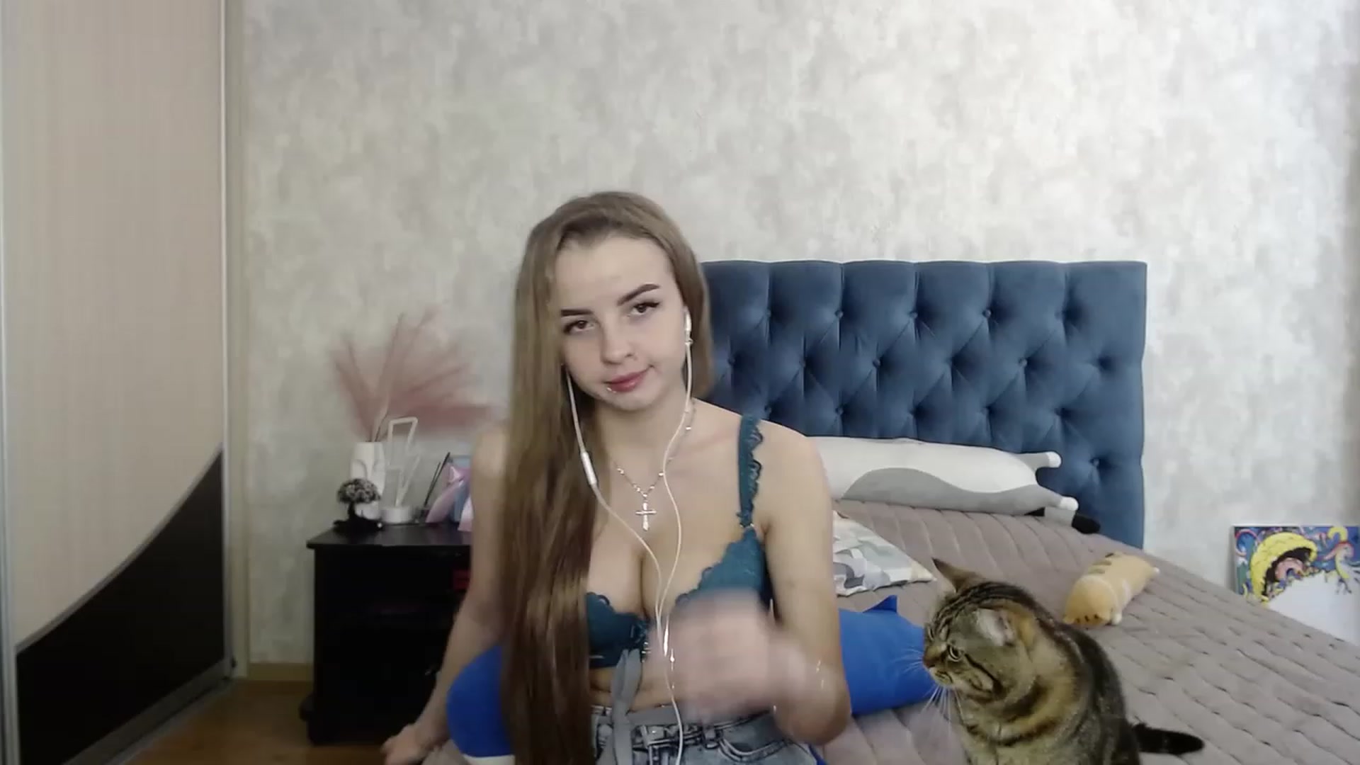 Gallery image thumbnail from Lio_noy's myfreecams stream on, 07/12/2023, 23:26 image 2 of 20