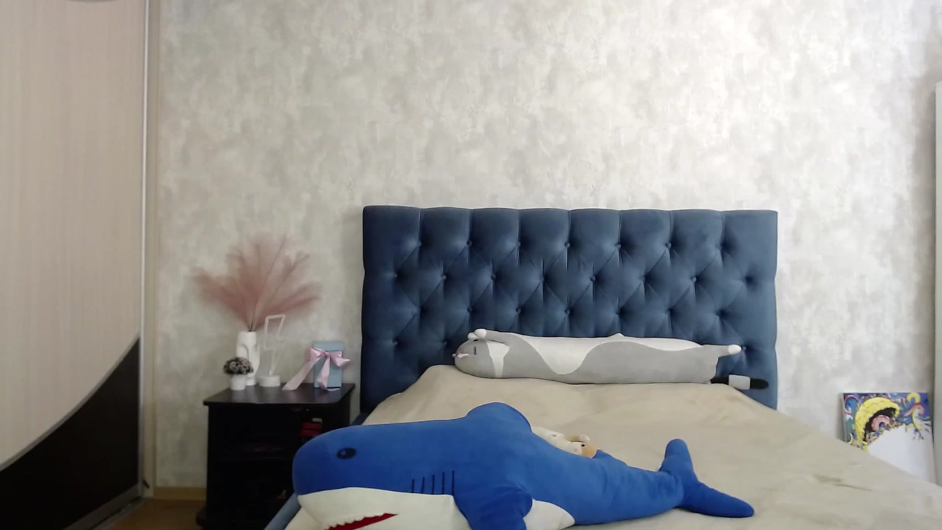 Gallery image thumbnail from Lio_noy's myfreecams stream on, 08/03/2023, 21:56 image 8 of 20