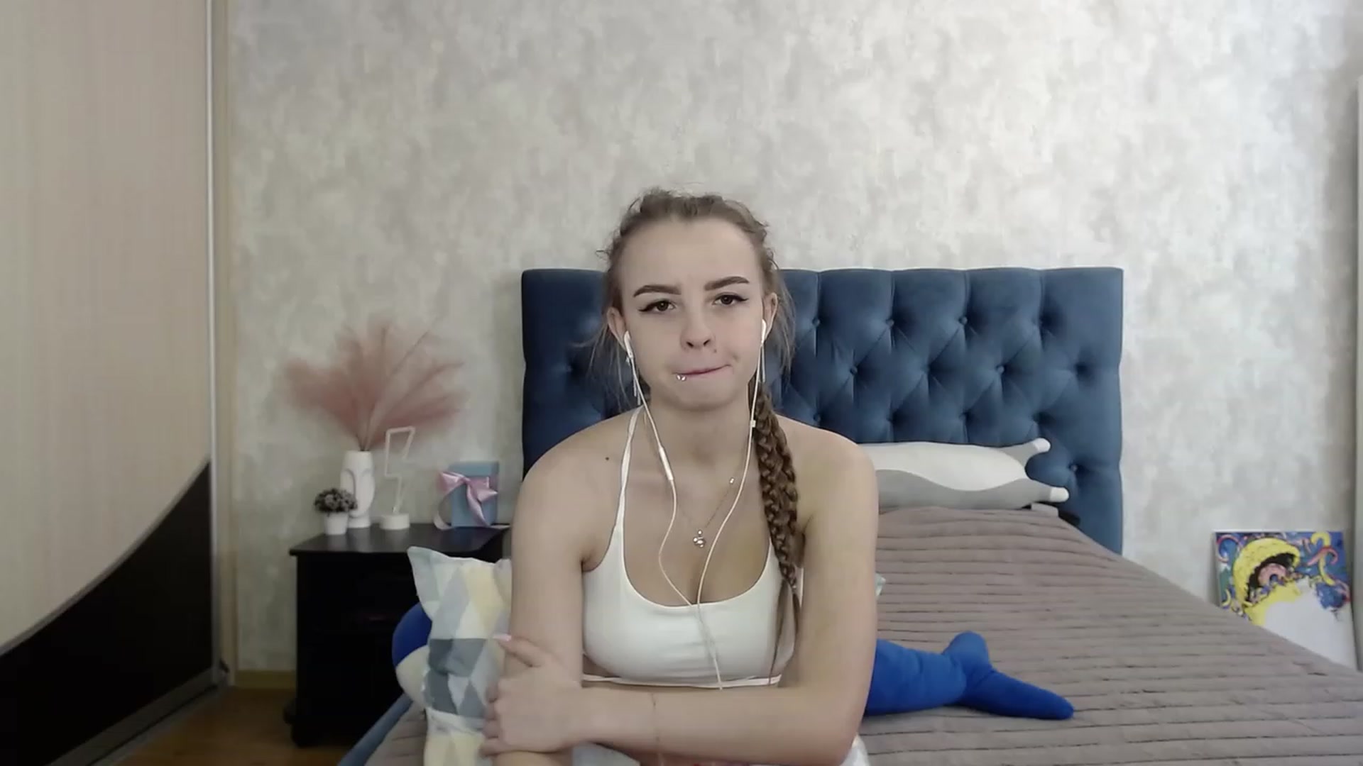 Gallery image thumbnail from Lio_noy's myfreecams stream on, 08/13/2023, 13:29 image 6 of 20