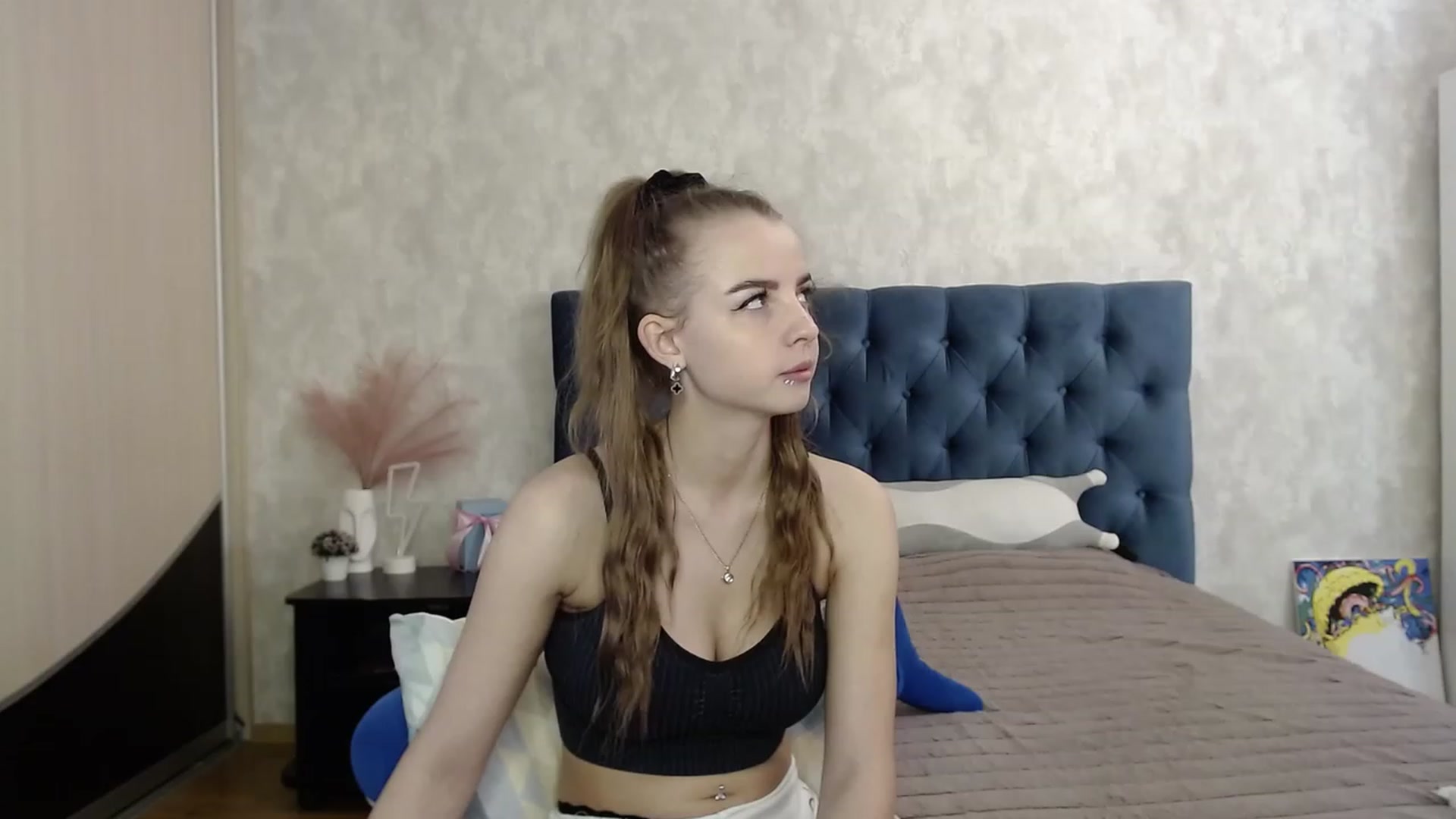 Gallery image thumbnail from Lio_noy's myfreecams stream on, 08/16/2023, 15:16 image 20 of 20