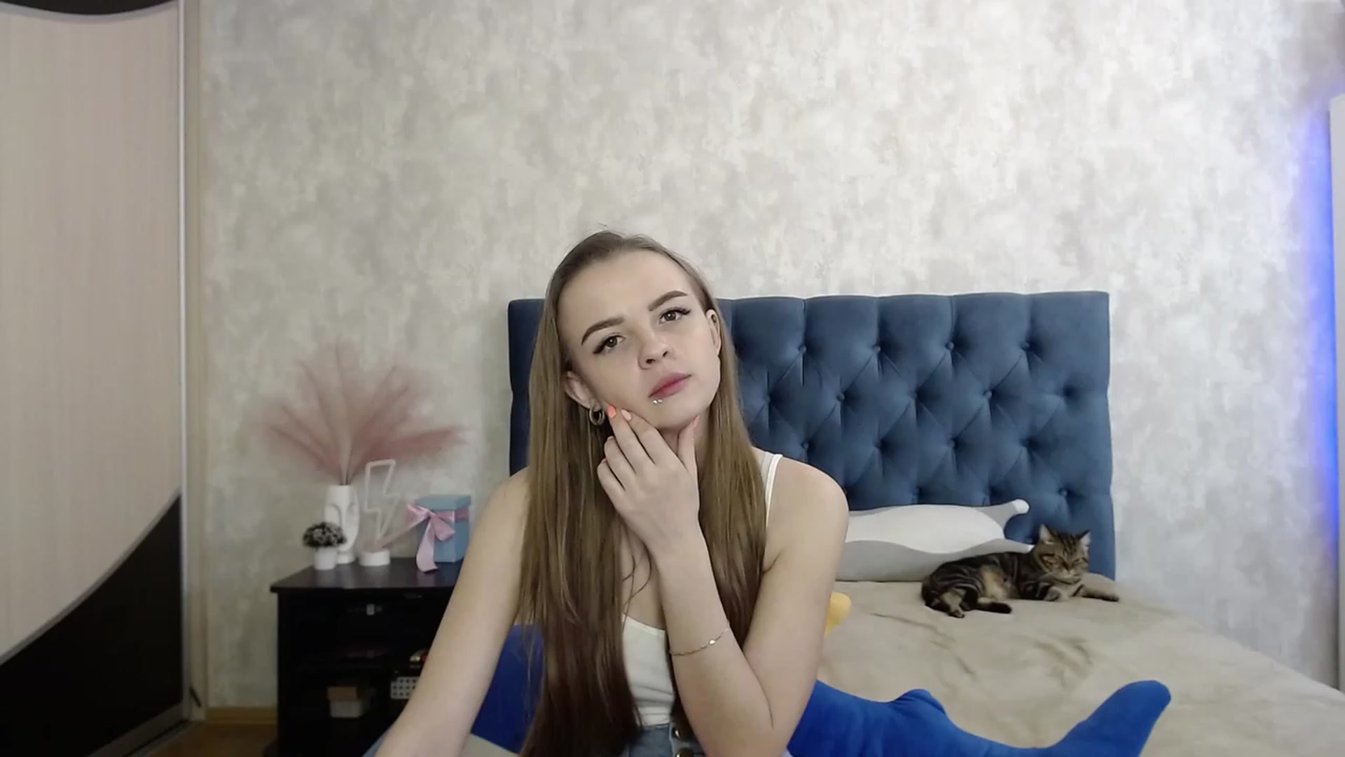 Gallery image thumbnail from Lio_noy's myfreecams stream on, 09/29/2023, 24:10 image 4 of 20