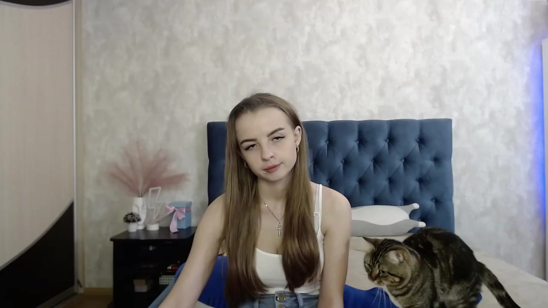 Gallery image thumbnail from Lio_noy's myfreecams stream on, 09/29/2023, 24:10 image 1 of 20
