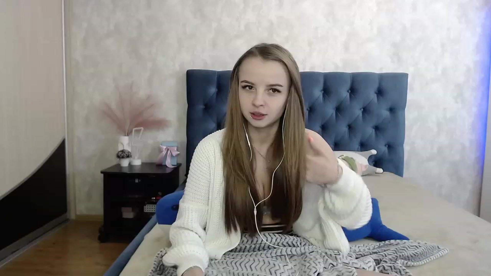 Gallery image thumbnail from Lio_noy's myfreecams stream on, 10/08/2023, 22:20 image 18 of 20