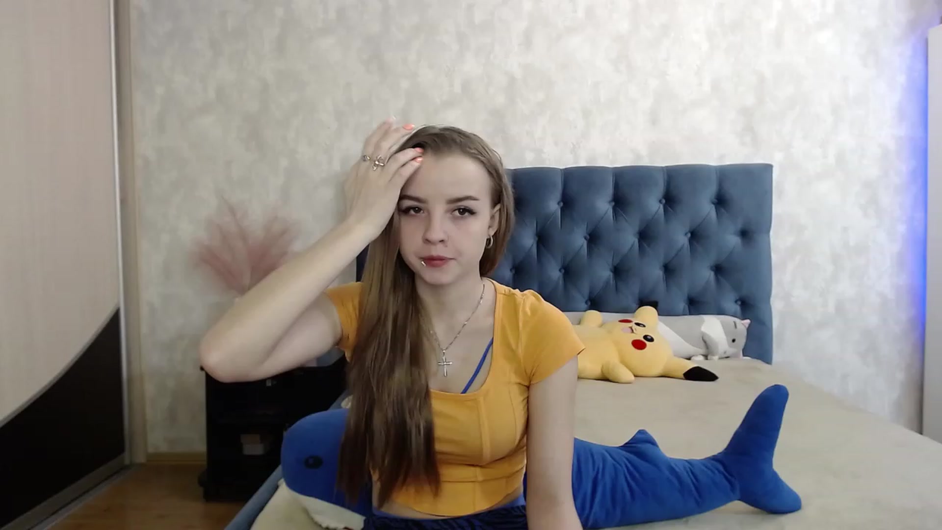 Gallery image thumbnail from Lio_noy's myfreecams stream on, 10/16/2023, 22:06 image 17 of 20