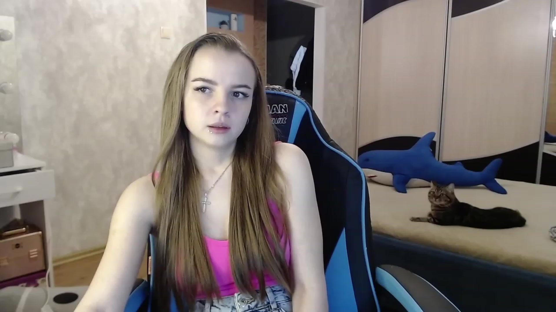 Gallery image thumbnail from Lio_noy's myfreecams stream on, 10/22/2023, 23:21 image 14 of 20
