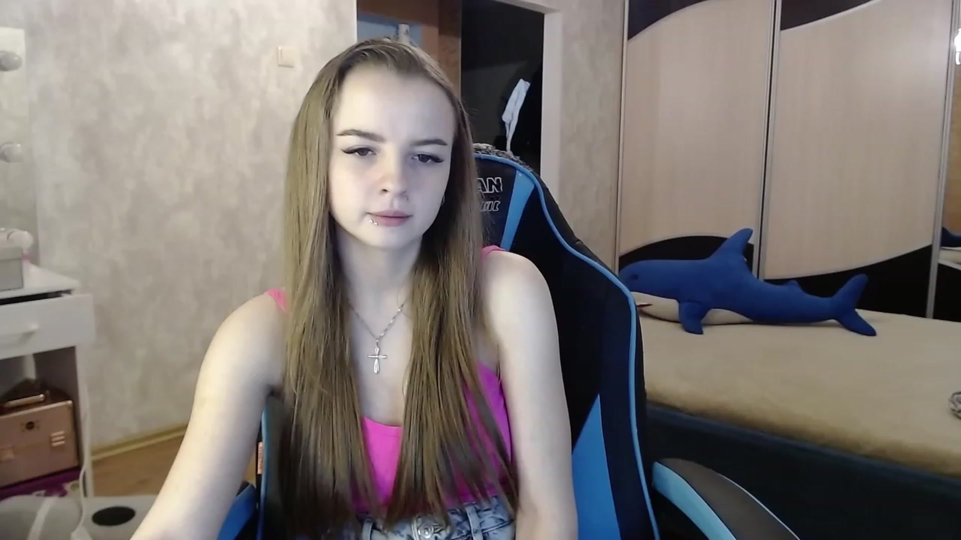 Gallery image thumbnail from Lio_noy's myfreecams stream on, 10/22/2023, 23:21 image 7 of 20