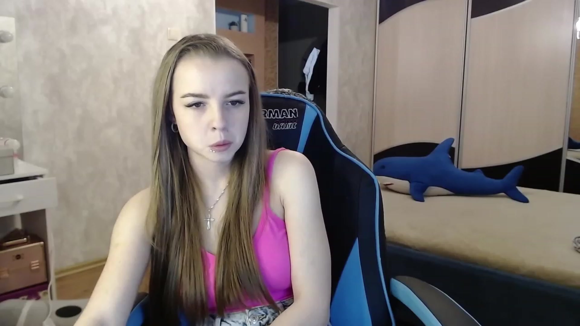 Gallery image thumbnail from Lio_noy's myfreecams stream on, 10/22/2023, 23:21 image 9 of 20