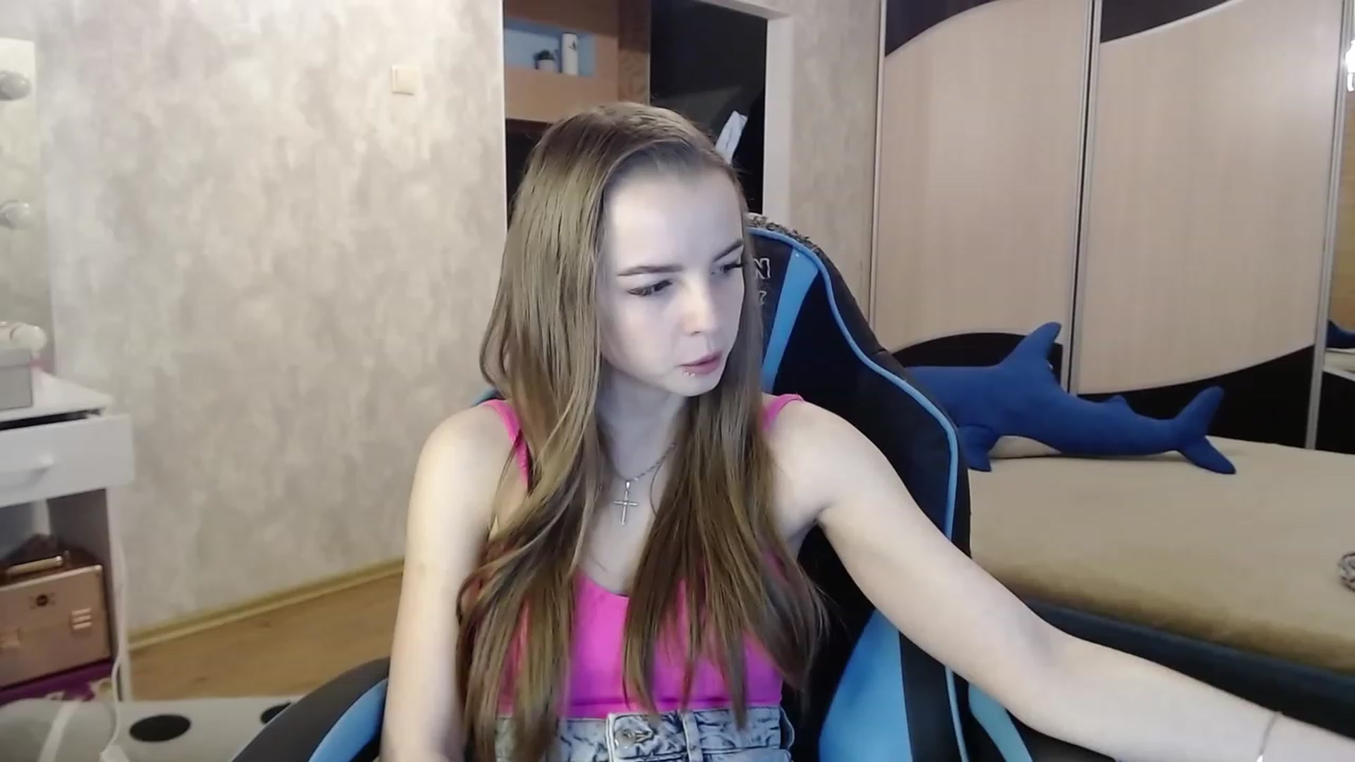 Gallery image thumbnail from Lio_noy's myfreecams stream on, 10/22/2023, 23:21 image 16 of 20