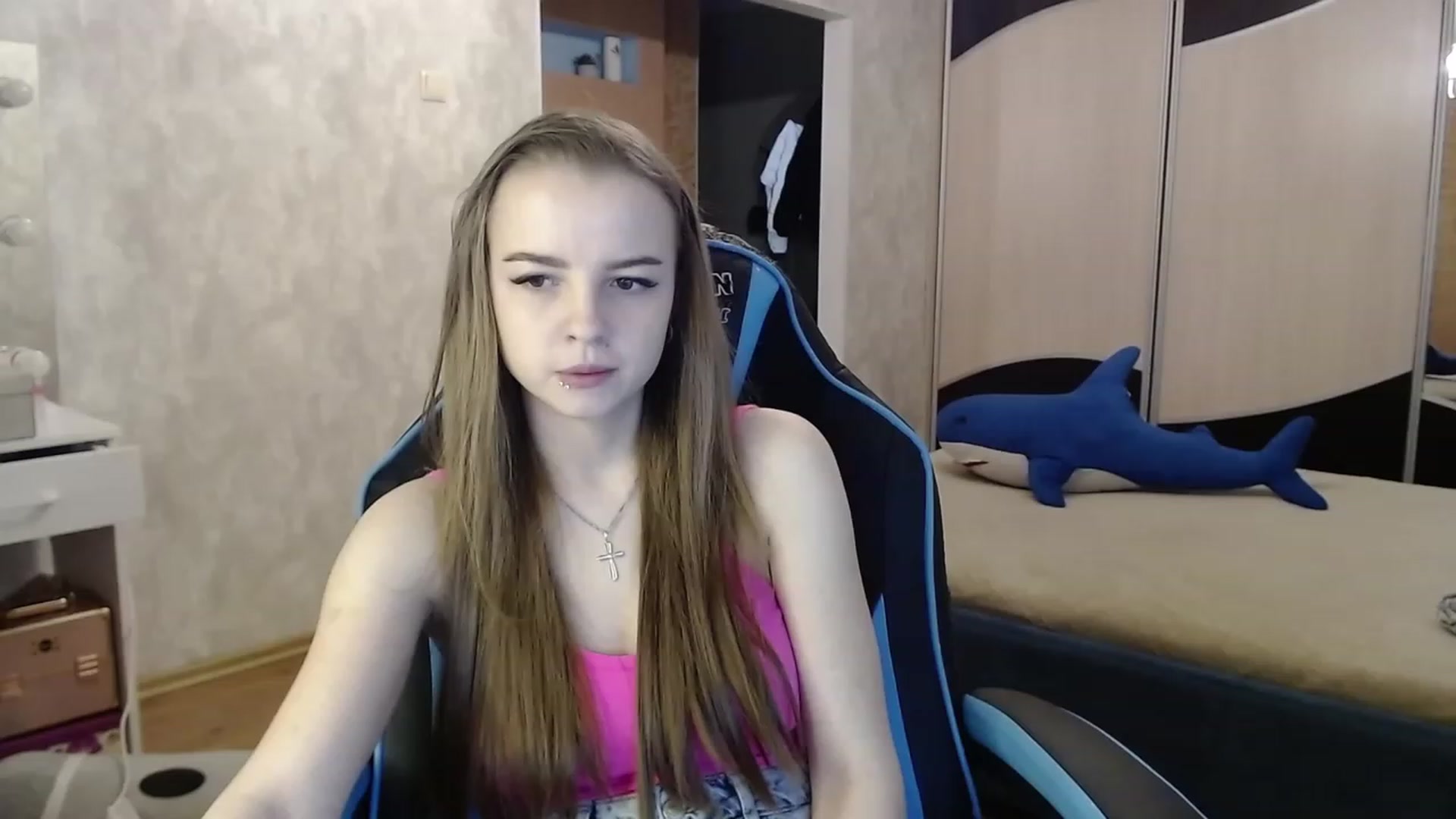 Gallery image thumbnail from Lio_noy's myfreecams stream on, 10/22/2023, 23:21 image 1 of 20