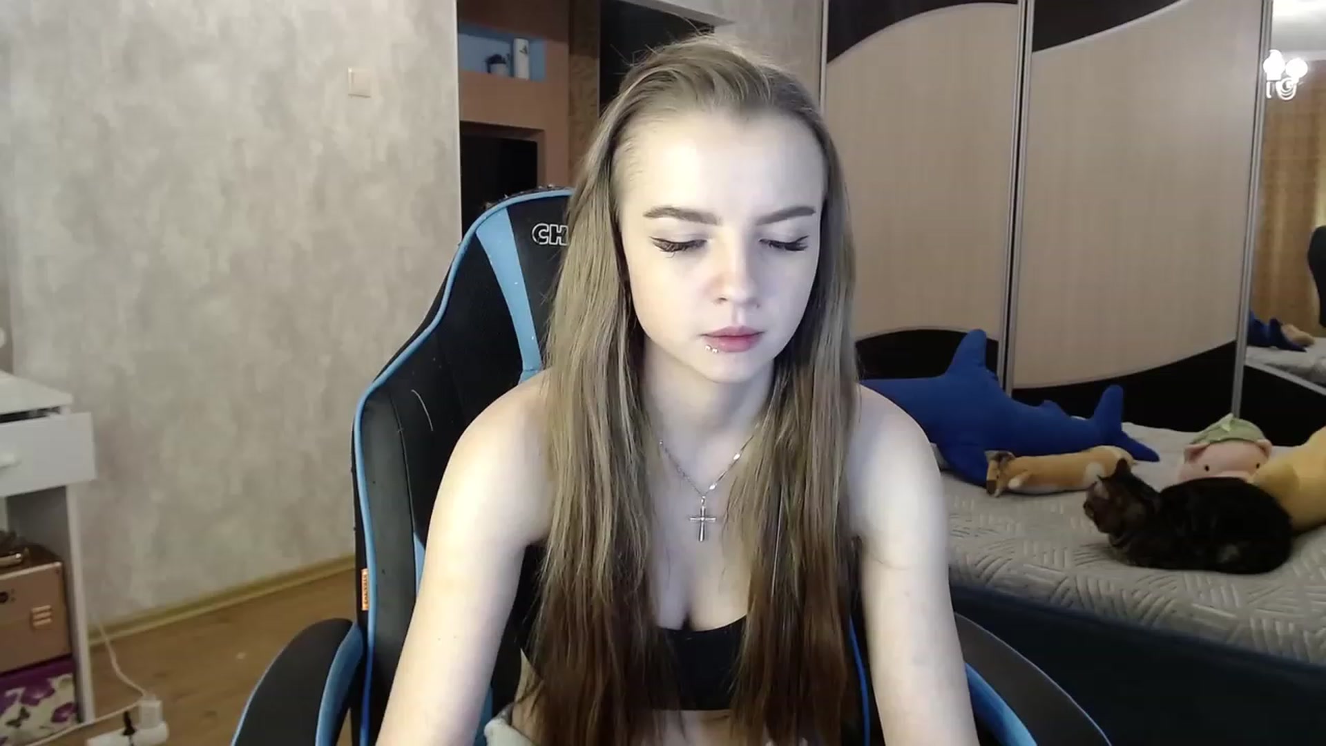 Gallery image thumbnail from Lio_noy's myfreecams stream on, 10/23/2023, 22:39 image 3 of 20