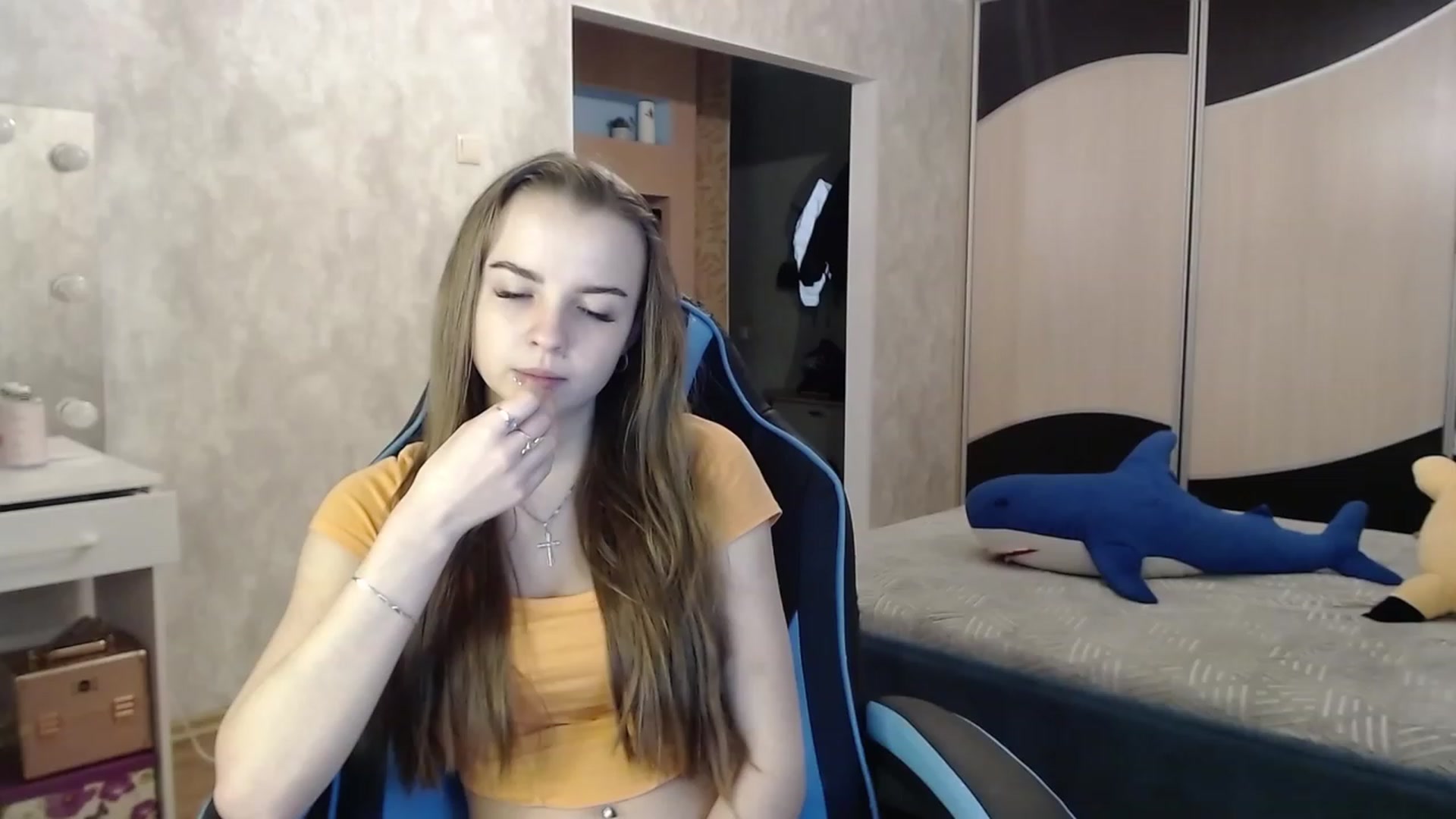 Gallery image thumbnail from Lio_noy's myfreecams stream on, 10/26/2023, 22:58 image 12 of 20