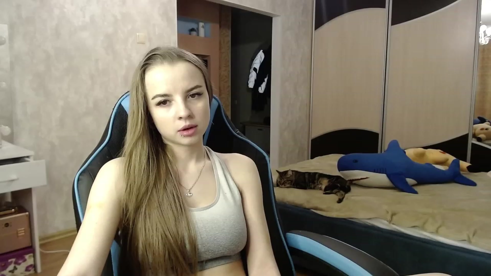 Gallery image thumbnail from Lio_noy's myfreecams stream on, 11/04/2023, 22:23 image 4 of 20