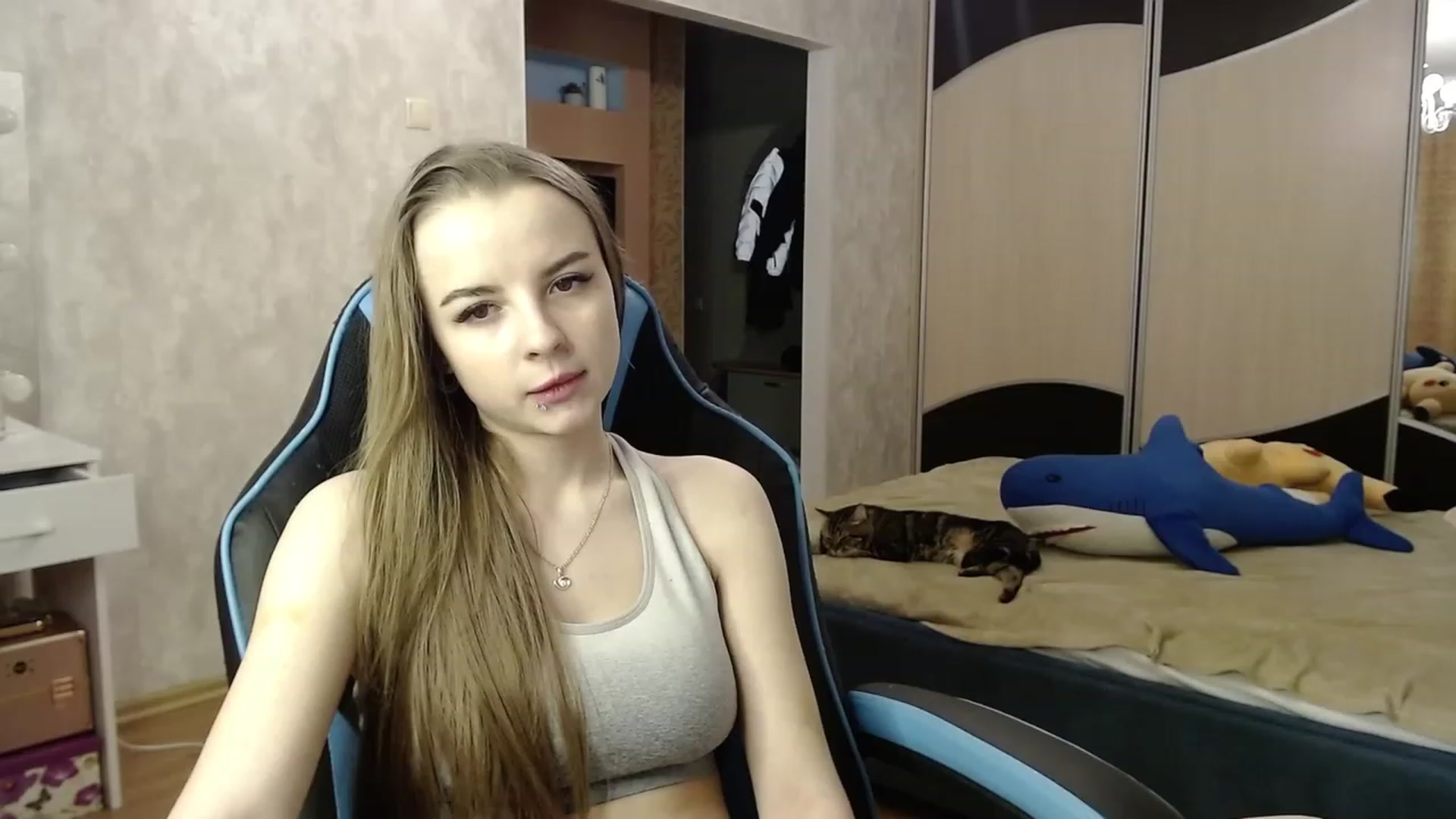 Gallery image thumbnail from Lio_noy's myfreecams stream on, 11/04/2023, 22:23 image 5 of 20