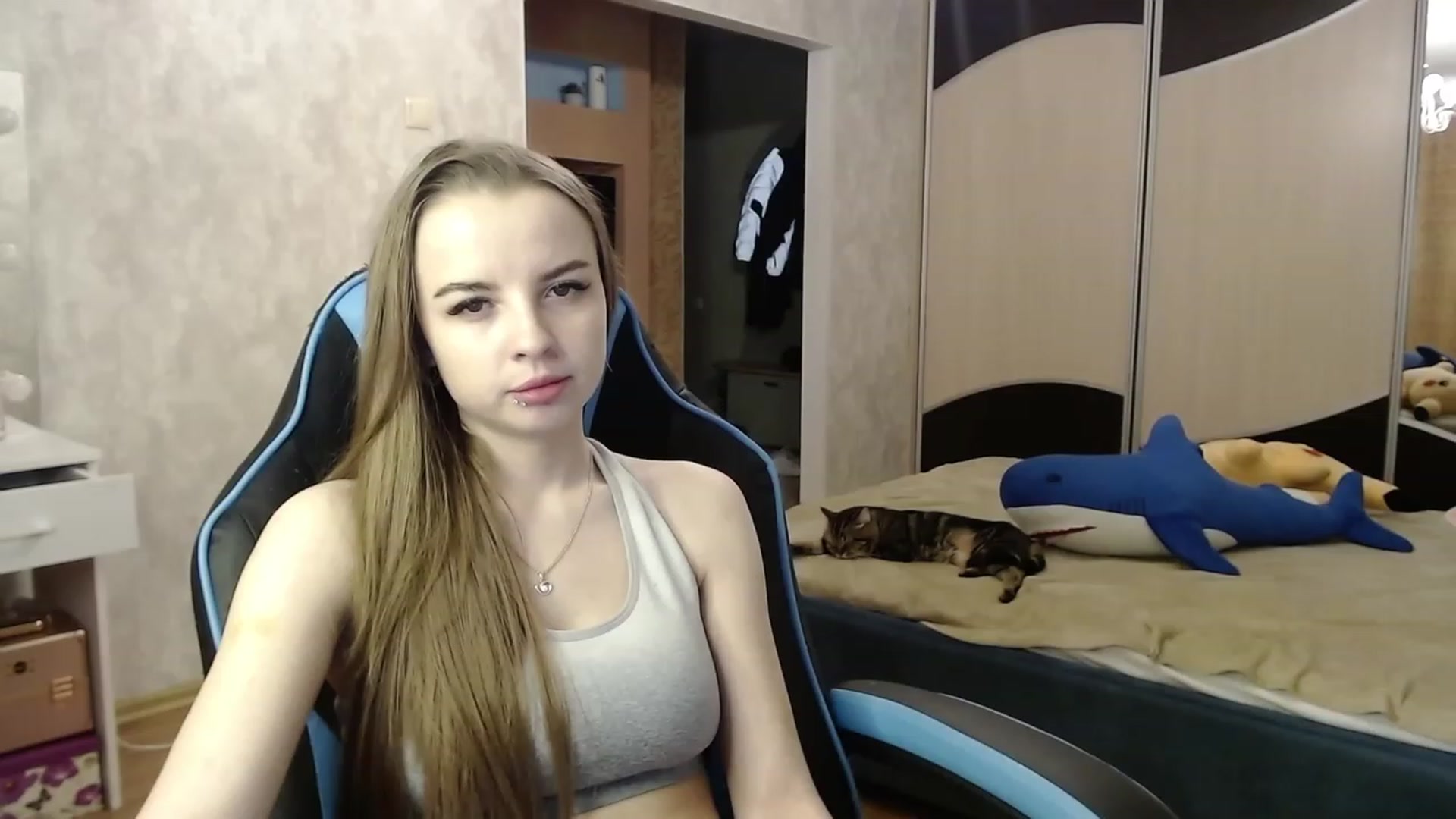 Gallery image thumbnail from Lio_noy's myfreecams stream on, 11/04/2023, 22:23 image 14 of 20