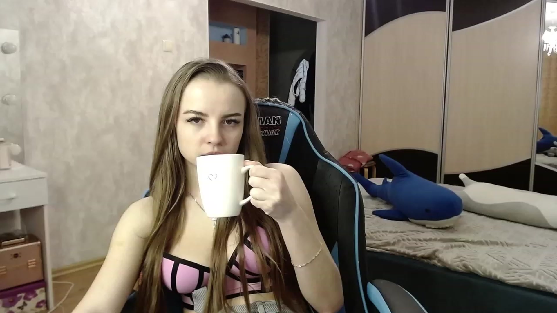 Gallery image thumbnail from Lio_noy's myfreecams stream on, 11/06/2023, 23:47 image 4 of 20