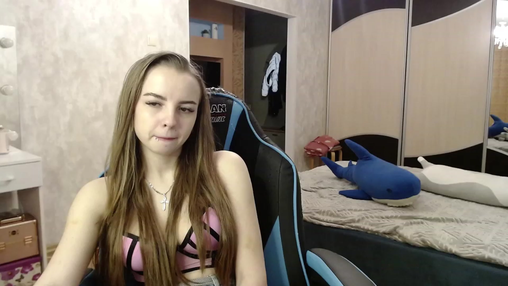 Gallery image thumbnail from Lio_noy's myfreecams stream on, 11/07/2023, 24:21 image 6 of 20