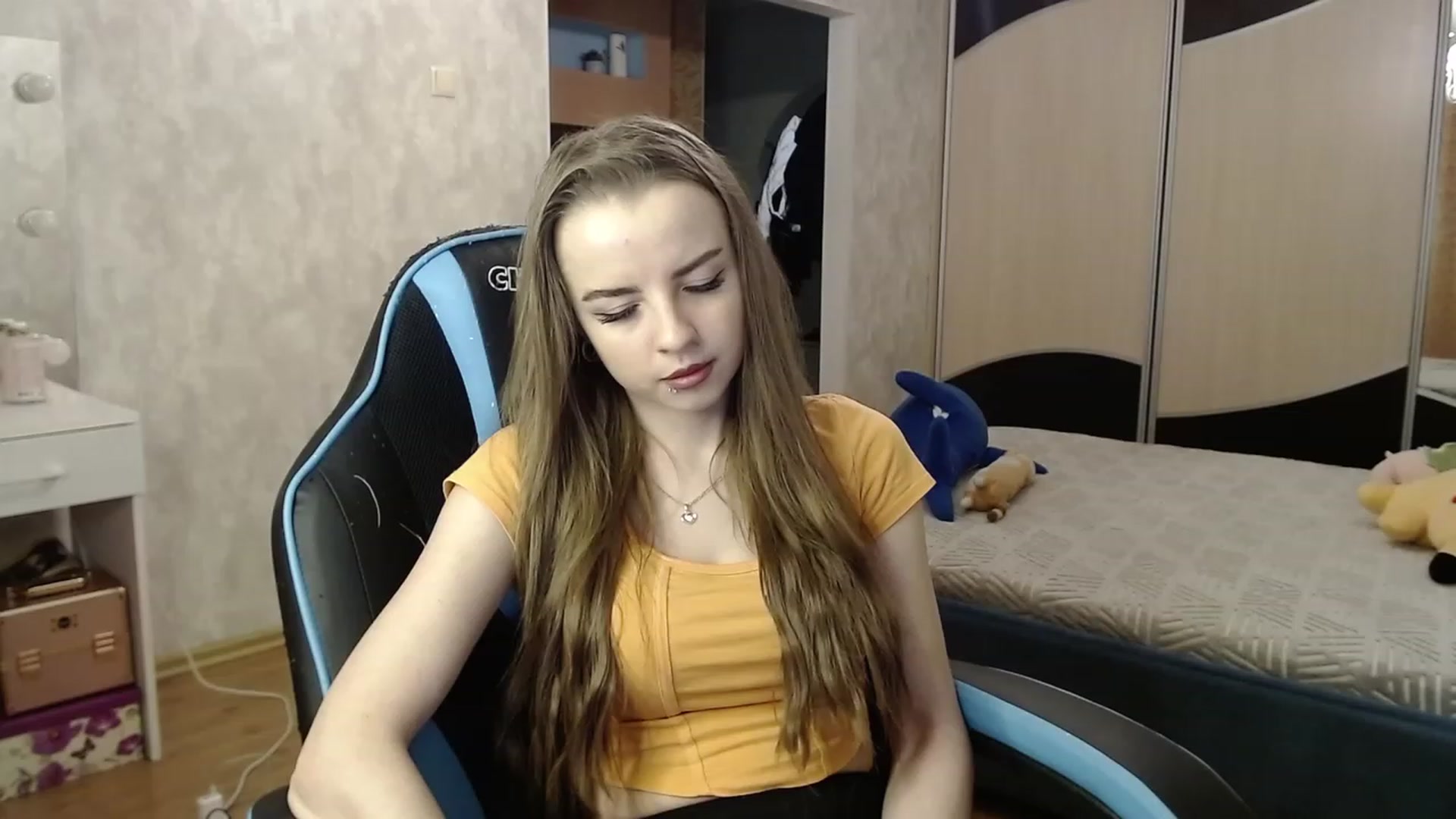 Gallery image thumbnail from Lio_noy's myfreecams stream on, 11/09/2023, 23:04 image 16 of 20