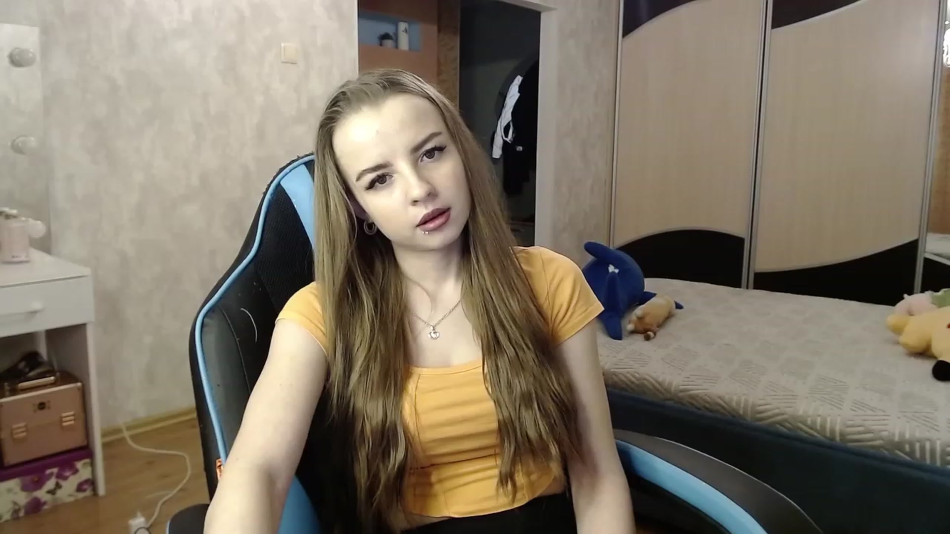 Gallery image thumbnail from Lio_noy's myfreecams stream on, 11/09/2023, 23:04 image 12 of 20