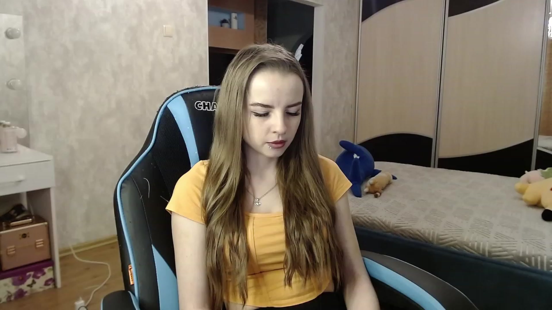 Gallery image thumbnail from Lio_noy's myfreecams stream on, 11/09/2023, 23:04 image 5 of 20