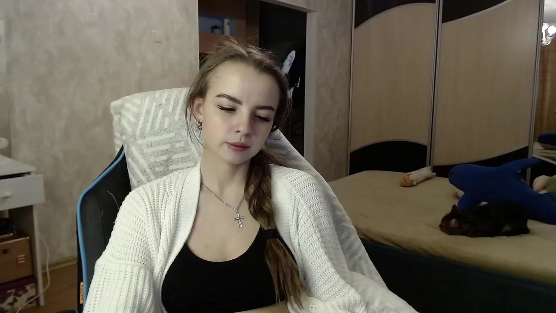 Gallery image thumbnail from Lio_noy's myfreecams stream on, 11/14/2023, 21:32 image 15 of 20