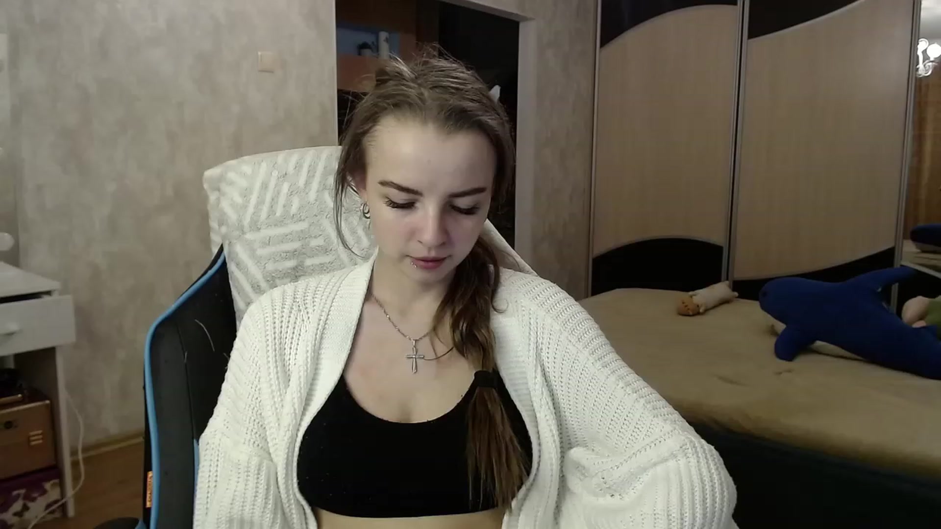 Gallery image thumbnail from Lio_noy's myfreecams stream on, 11/14/2023, 21:32 image 5 of 20