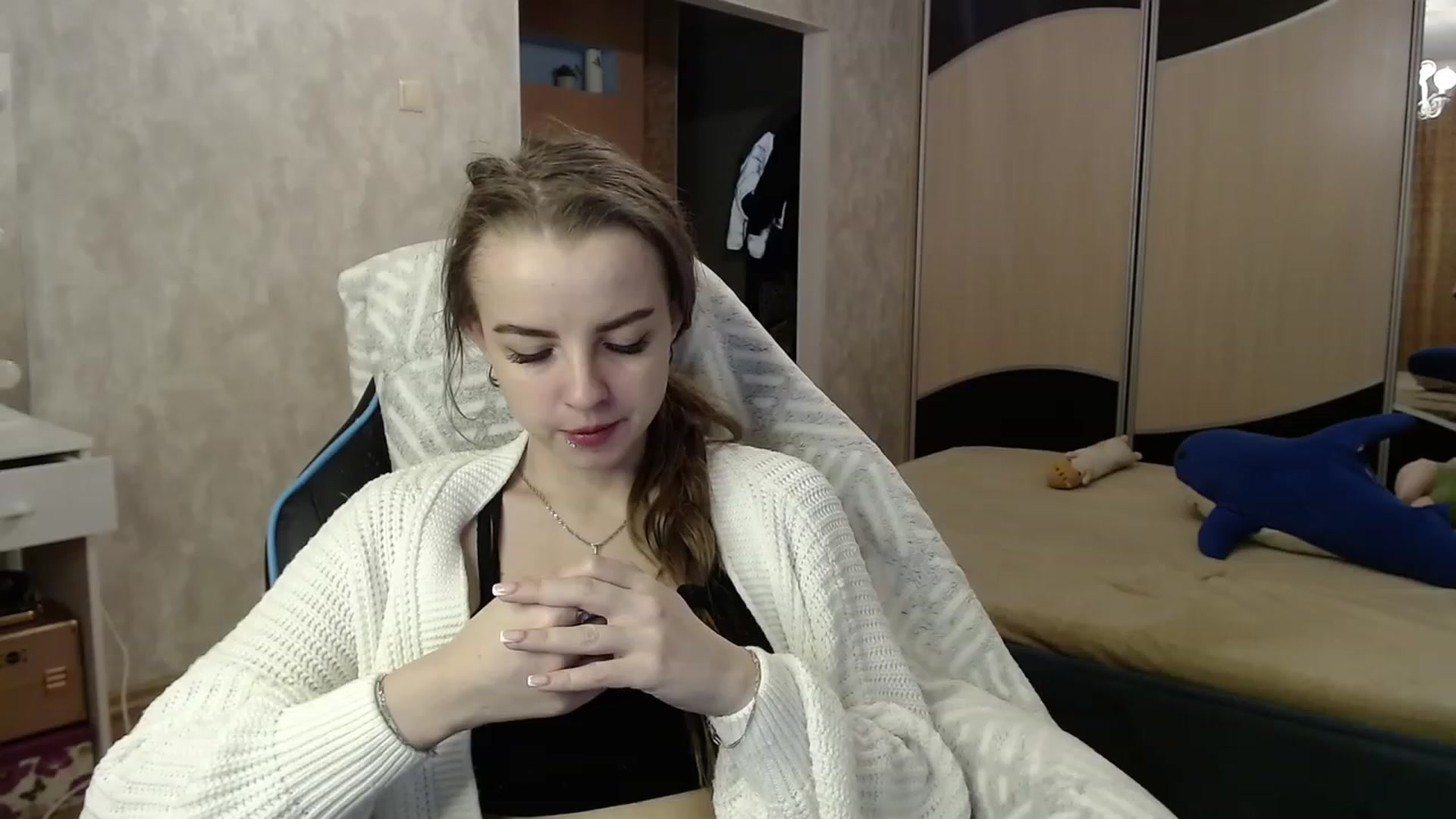 Gallery image thumbnail from Lio_noy's myfreecams stream on, 11/14/2023, 21:32 image 4 of 20