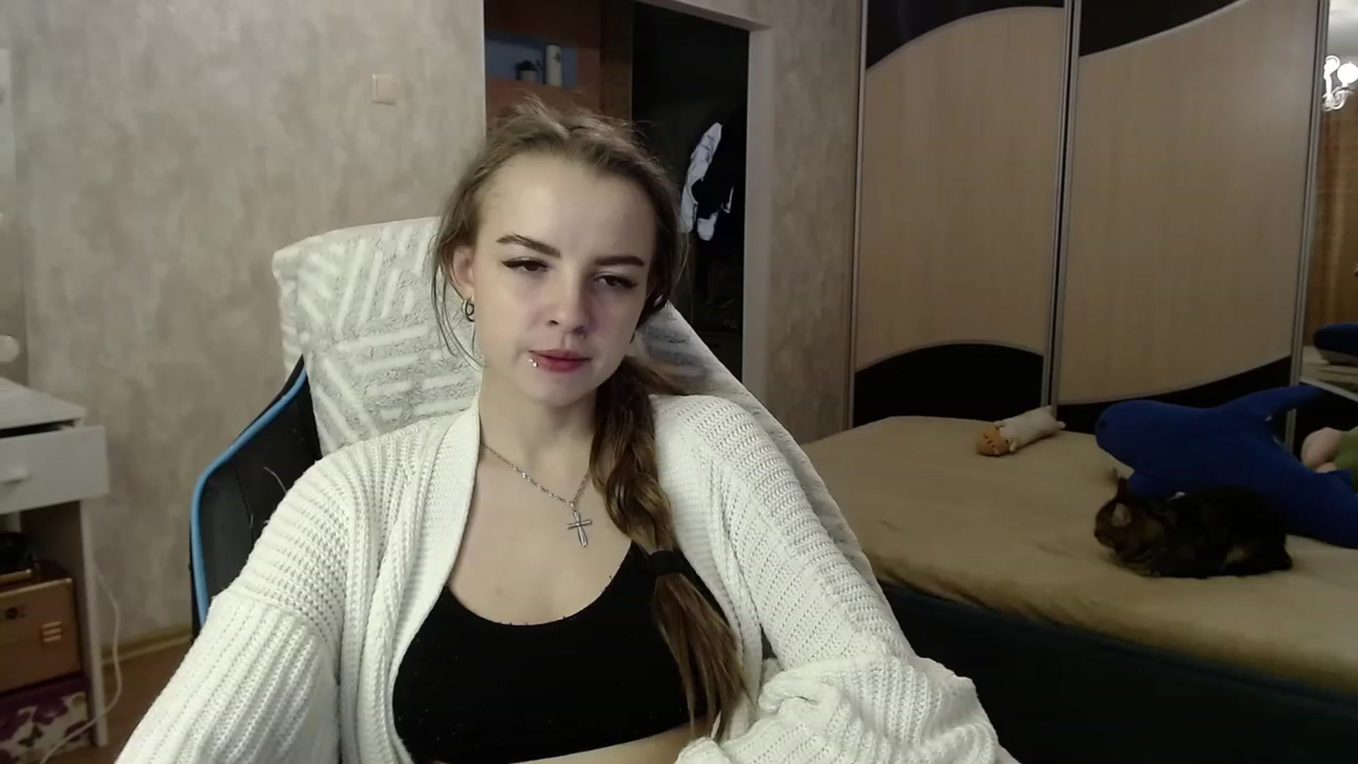Gallery image thumbnail from Lio_noy's myfreecams stream on, 11/14/2023, 21:32 image 14 of 20