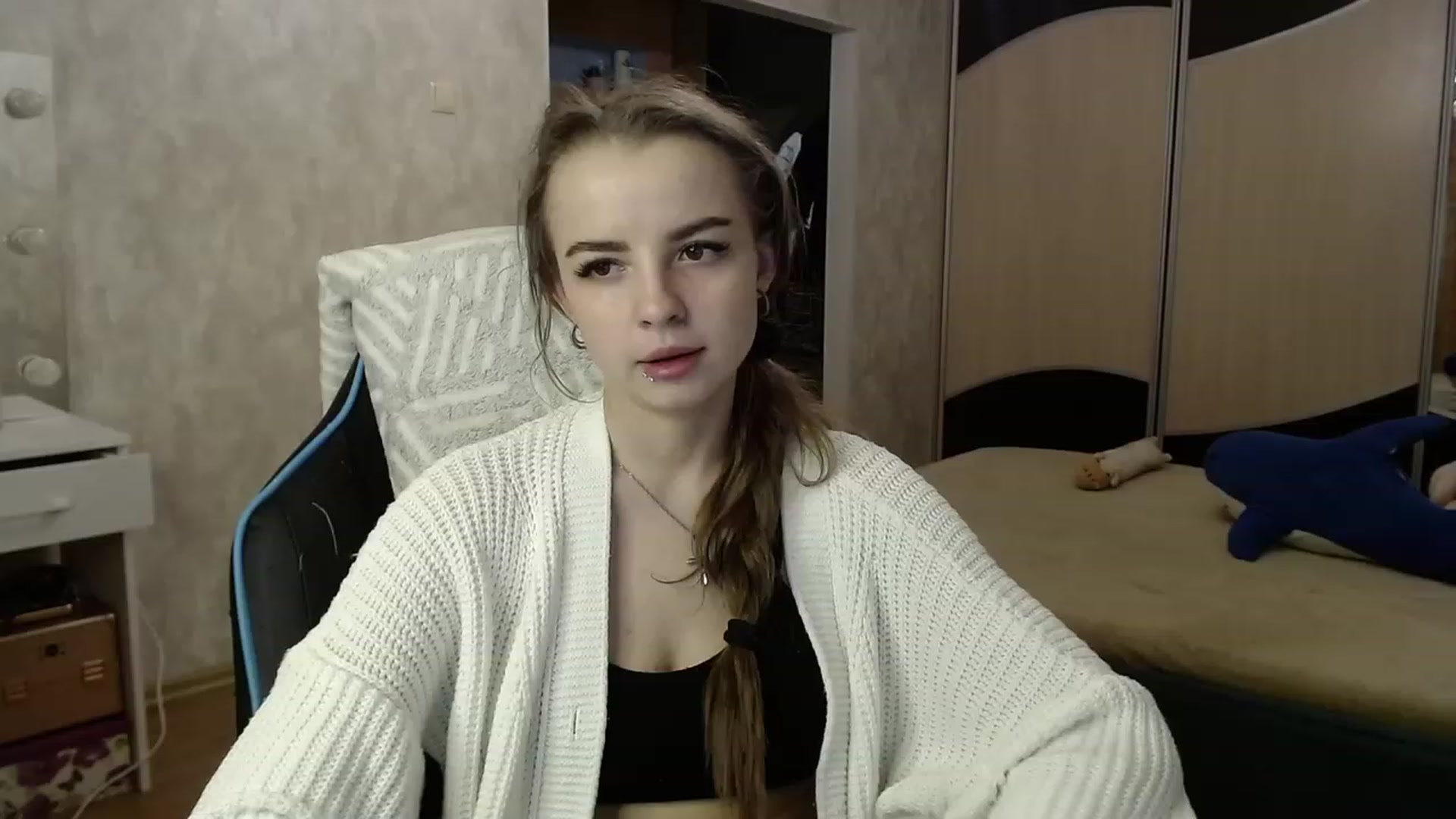 Gallery image thumbnail from Lio_noy's myfreecams stream on, 11/14/2023, 22:27 image 19 of 20
