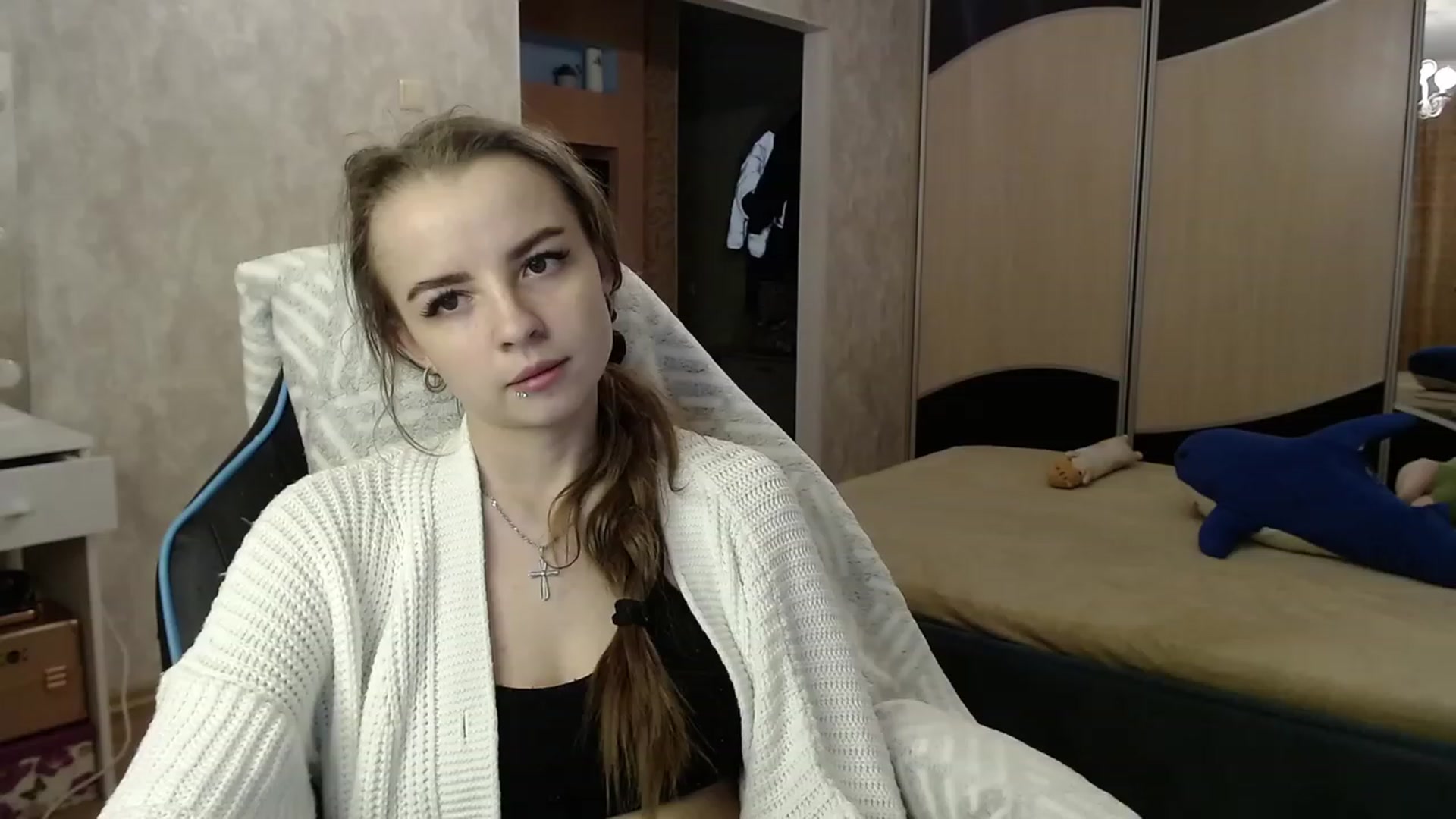 Gallery image thumbnail from Lio_noy's myfreecams stream on, 11/14/2023, 22:27 image 10 of 20