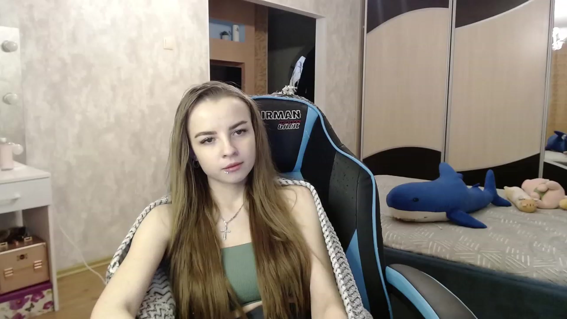 Gallery image thumbnail from Lio_noy's myfreecams stream on, 11/20/2023, 22:11 image 11 of 20