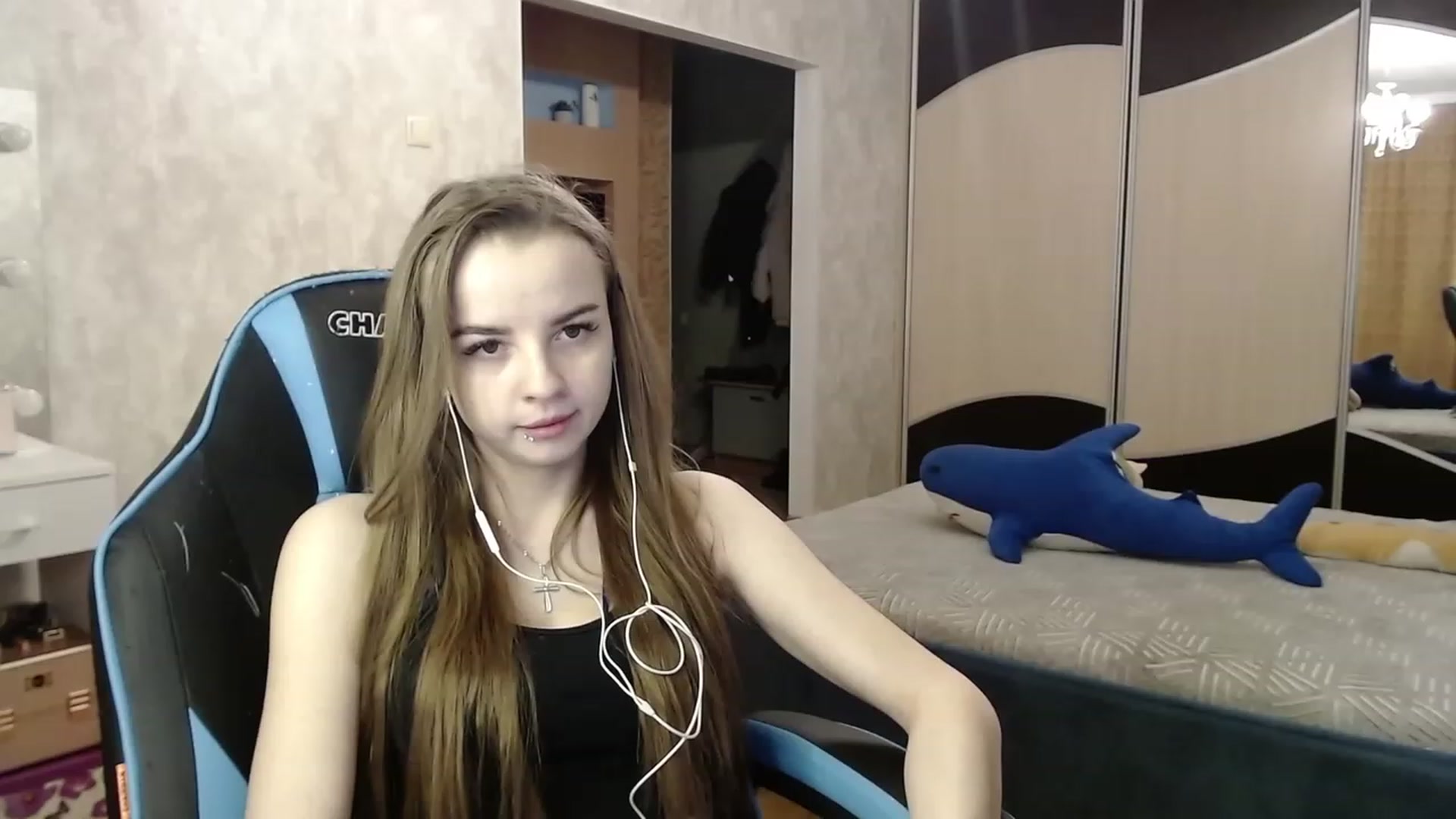 Gallery image thumbnail from Lio_noy's myfreecams stream on, 11/21/2023, 23:23 image 11 of 20