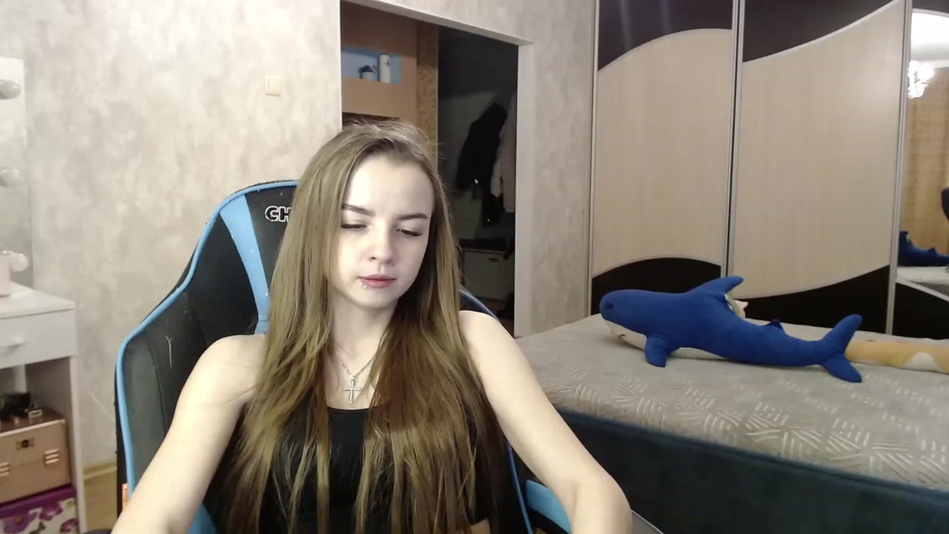 Gallery image thumbnail from Lio_noy's myfreecams stream on, 11/21/2023, 23:23 image 2 of 20