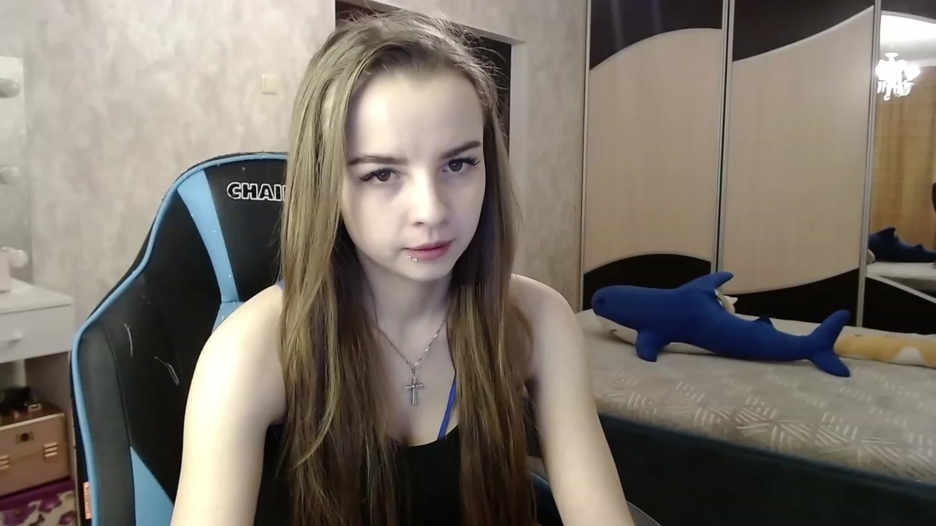 Gallery image thumbnail from Lio_noy's myfreecams stream on, 11/21/2023, 23:23 image 7 of 20