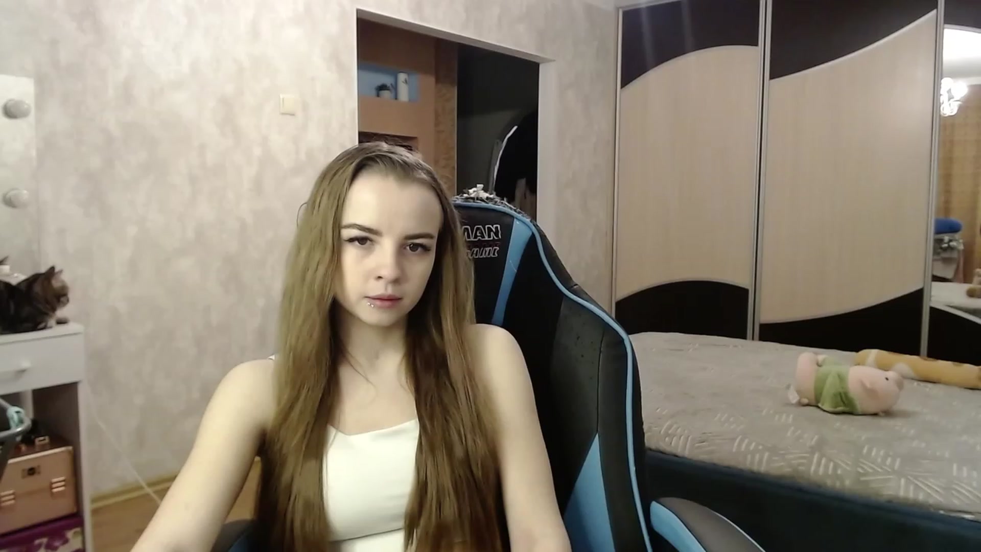 Gallery image thumbnail from Lio_noy's myfreecams stream on, 11/22/2023, 21:55 image 11 of 20