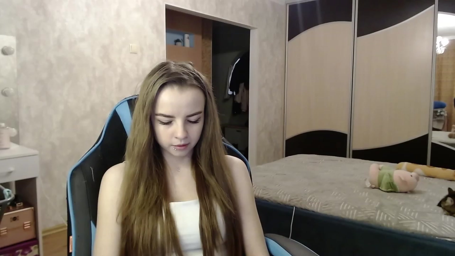 Gallery image thumbnail from Lio_noy's myfreecams stream on, 11/22/2023, 21:55 image 20 of 20