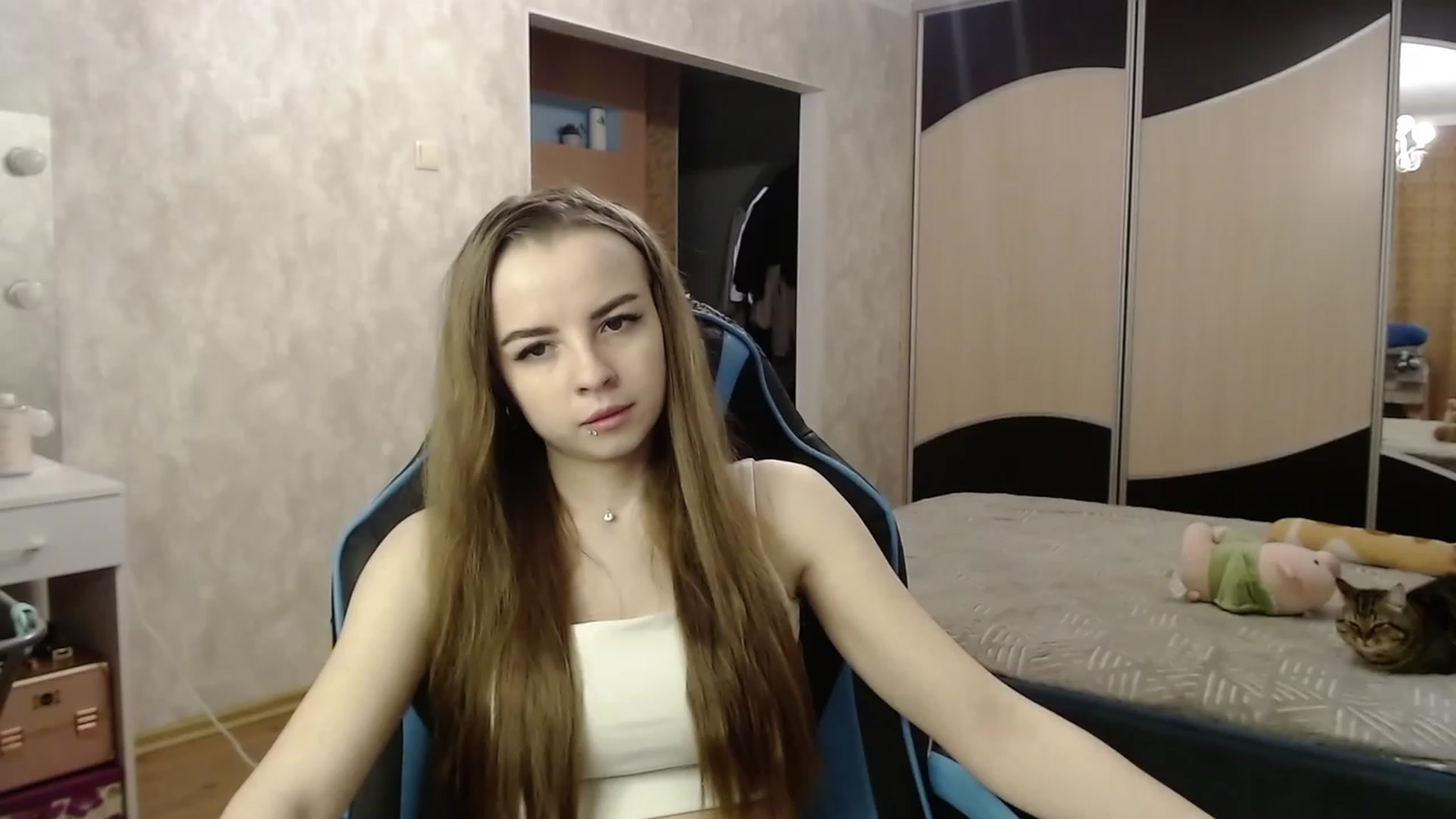 Gallery image thumbnail from Lio_noy's myfreecams stream on, 11/22/2023, 21:55 image 1 of 20