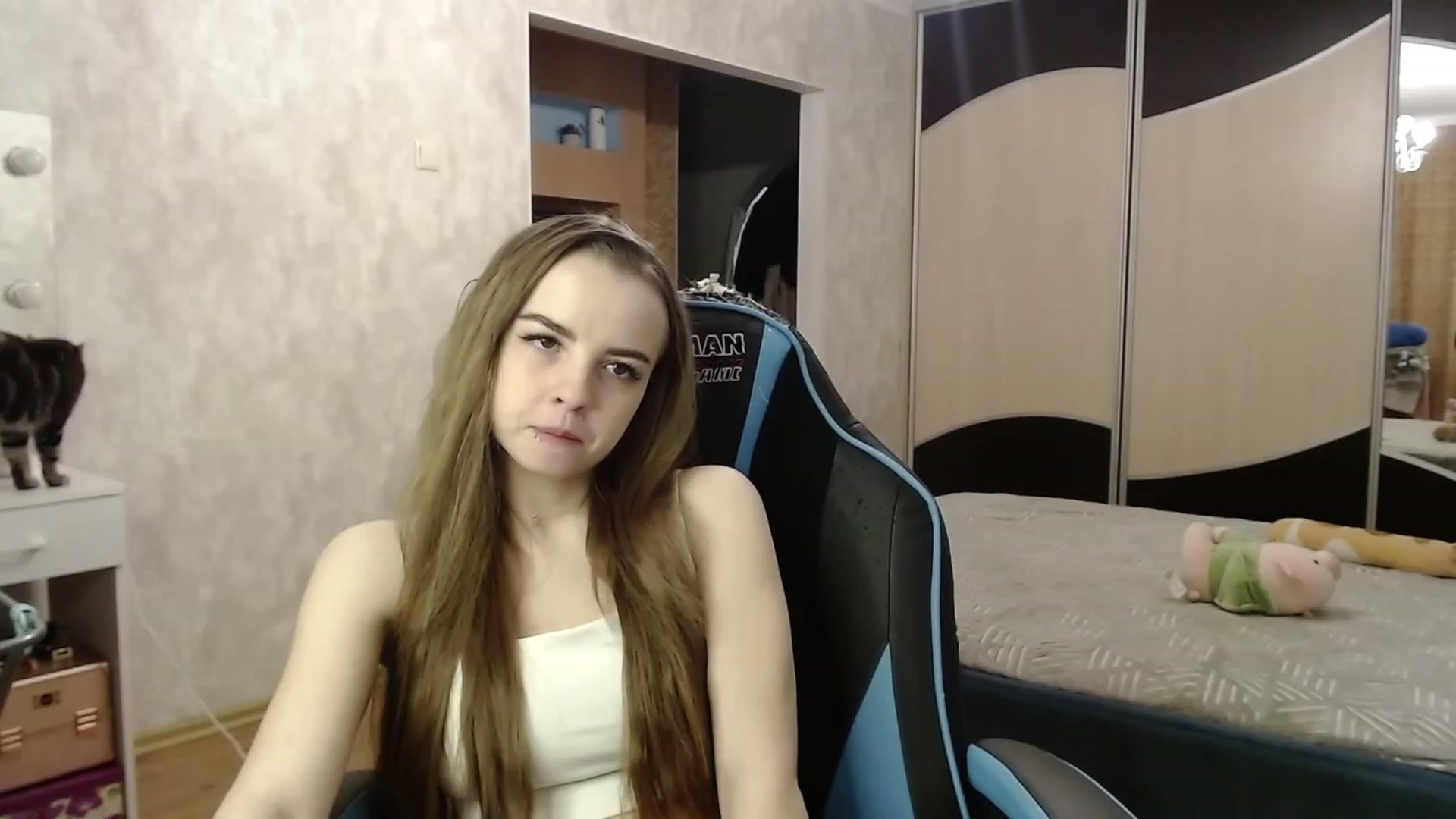 Gallery image thumbnail from Lio_noy's myfreecams stream on, 11/22/2023, 21:55 image 9 of 20