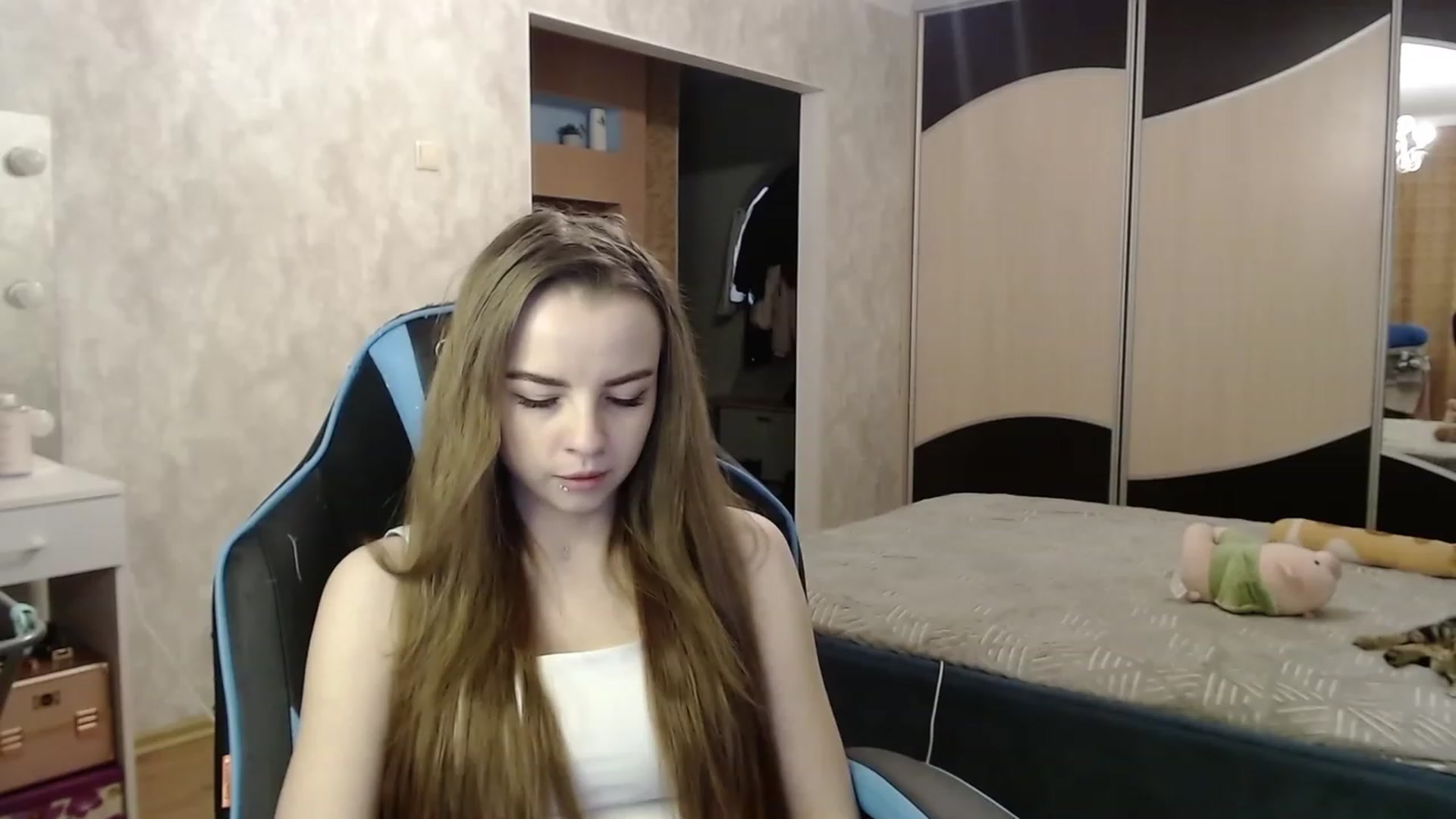 Gallery image thumbnail from Lio_noy's myfreecams stream on, 11/22/2023, 22:14 image 5 of 20
