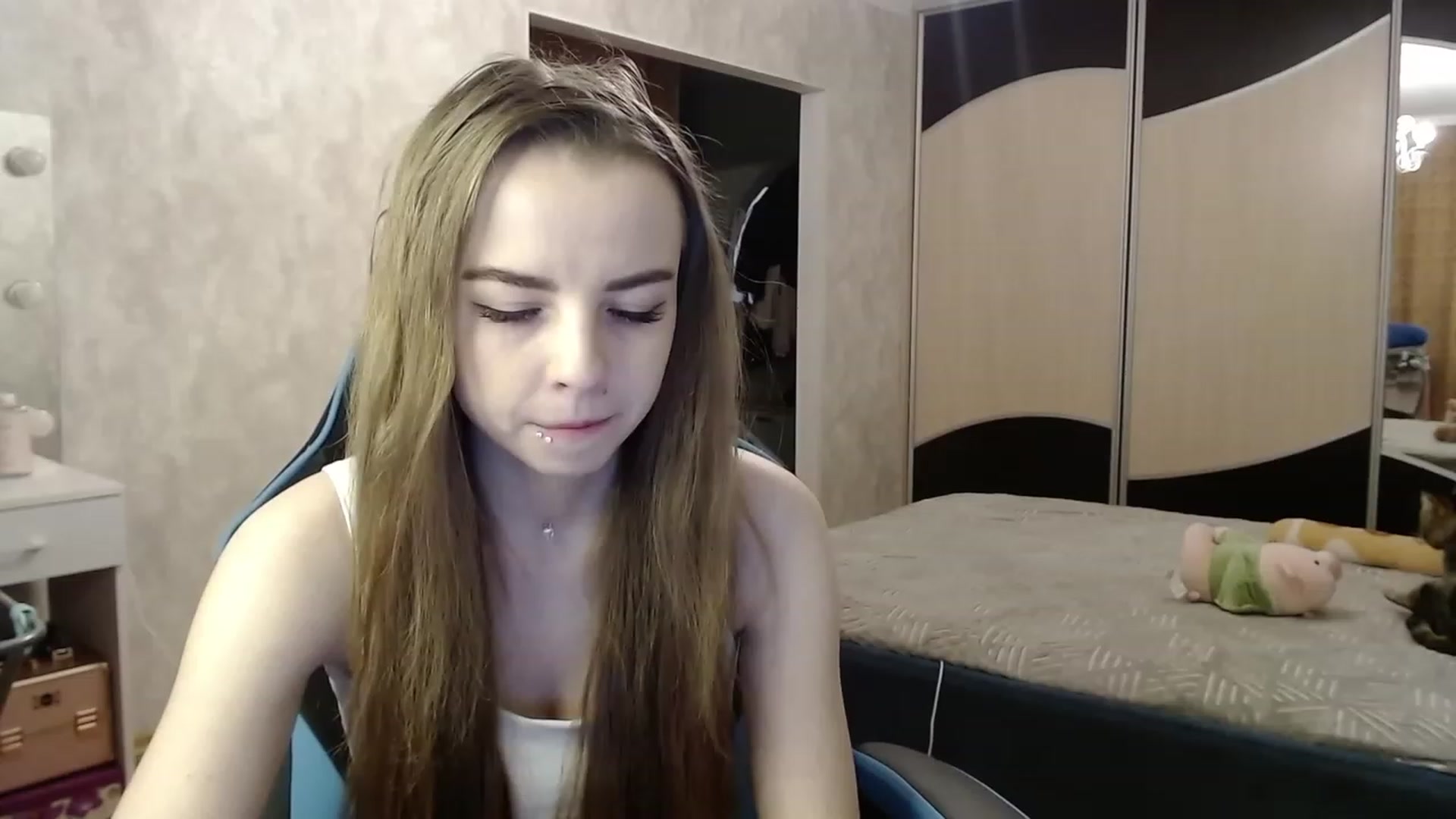 Gallery image thumbnail from Lio_noy's myfreecams stream on, 11/22/2023, 22:14 image 18 of 20