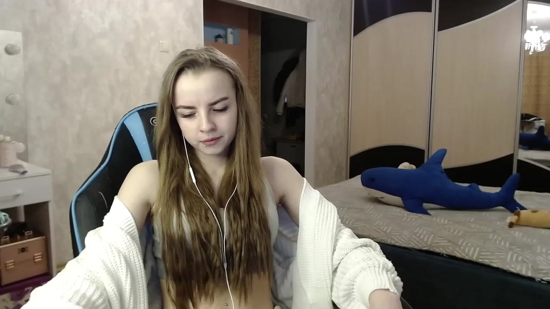 Gallery image thumbnail from Lio_noy's myfreecams stream on, 11/24/2023, 24:01 image 13 of 20