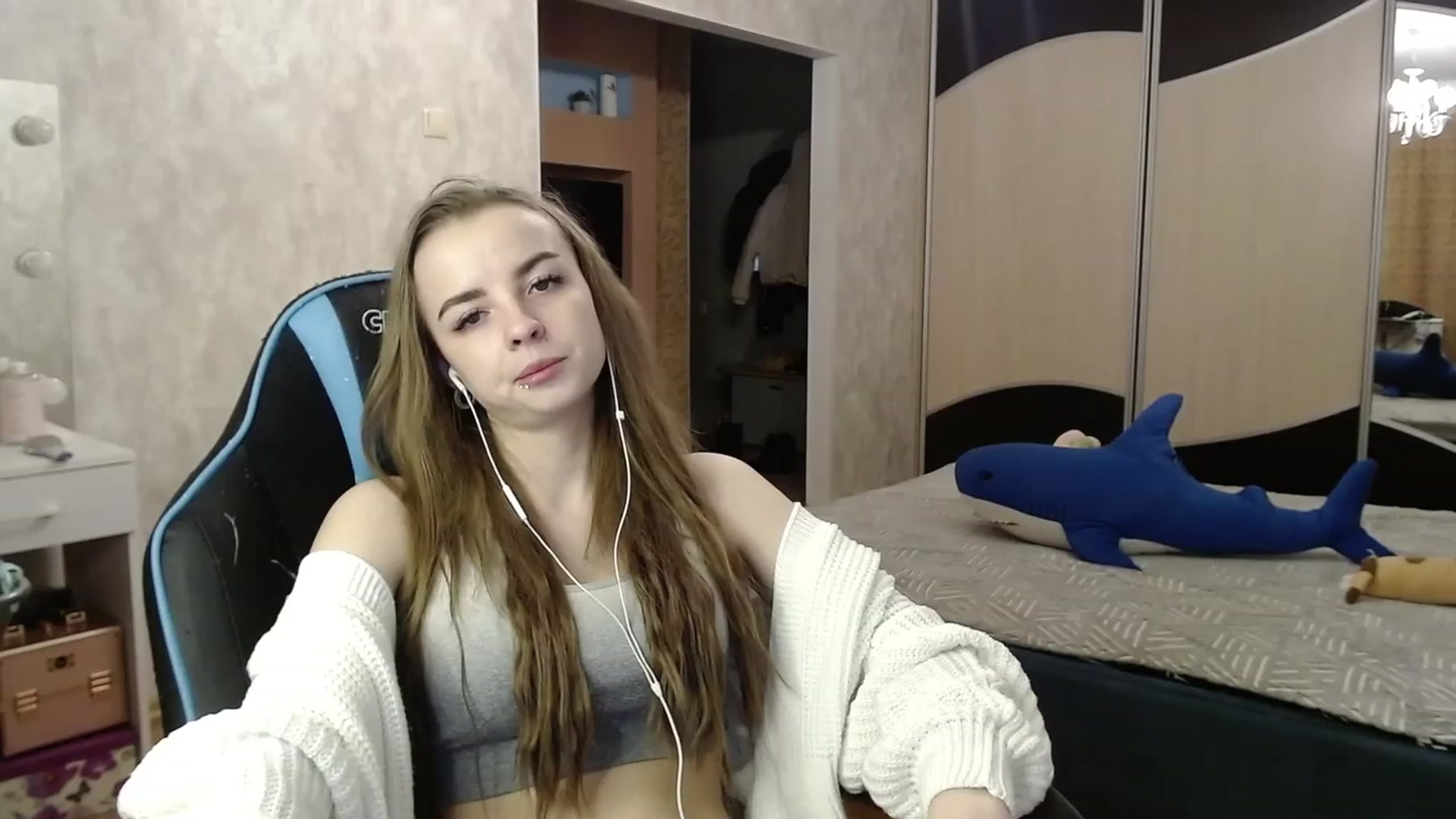 Gallery image thumbnail from Lio_noy's myfreecams stream on, 11/24/2023, 24:01 image 10 of 20