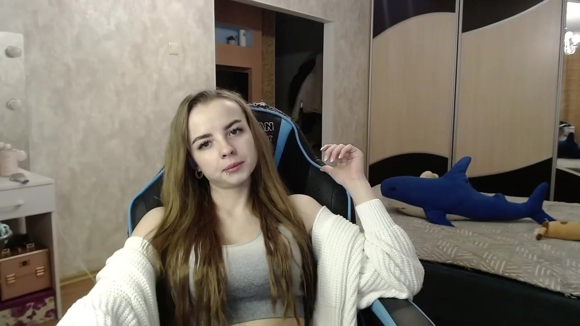 Gallery image thumbnail from Lio_noy's myfreecams stream on, 11/24/2023, 24:01 image 1 of 20