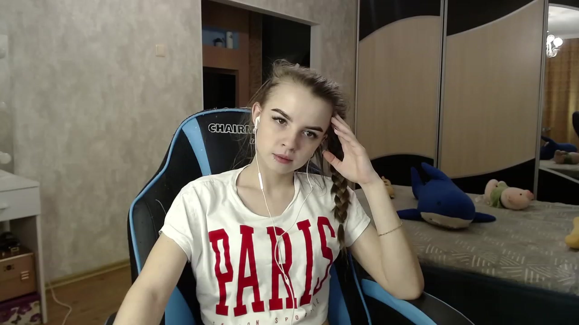 Gallery image thumbnail from Lio_noy's myfreecams stream on, 11/25/2023, 22:30 image 17 of 20