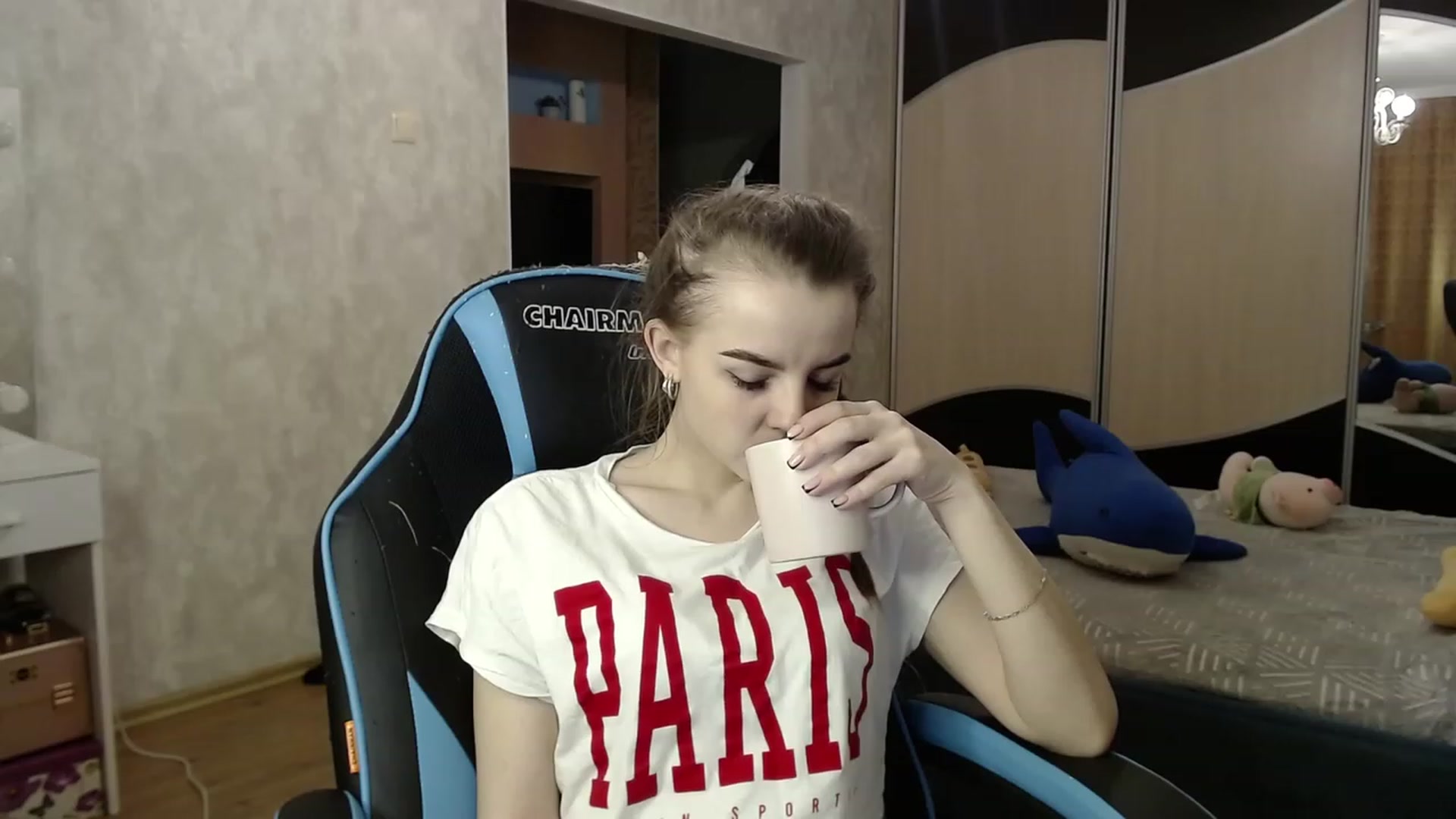 Gallery image thumbnail from Lio_noy's myfreecams stream on, 11/25/2023, 22:30 image 8 of 20
