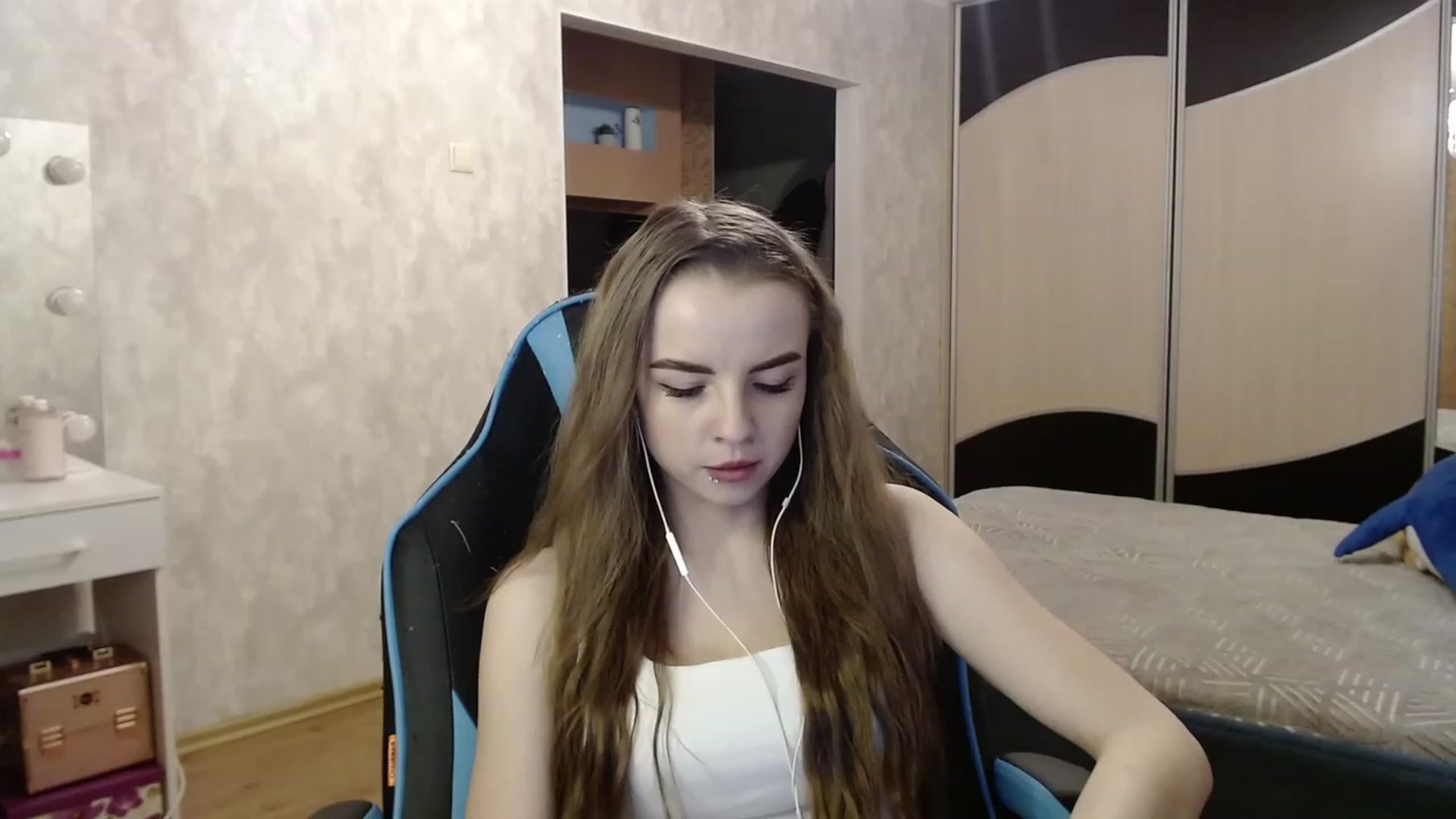 Gallery image thumbnail from Lio_noy's myfreecams stream on, 11/26/2023, 22:24 image 1 of 20