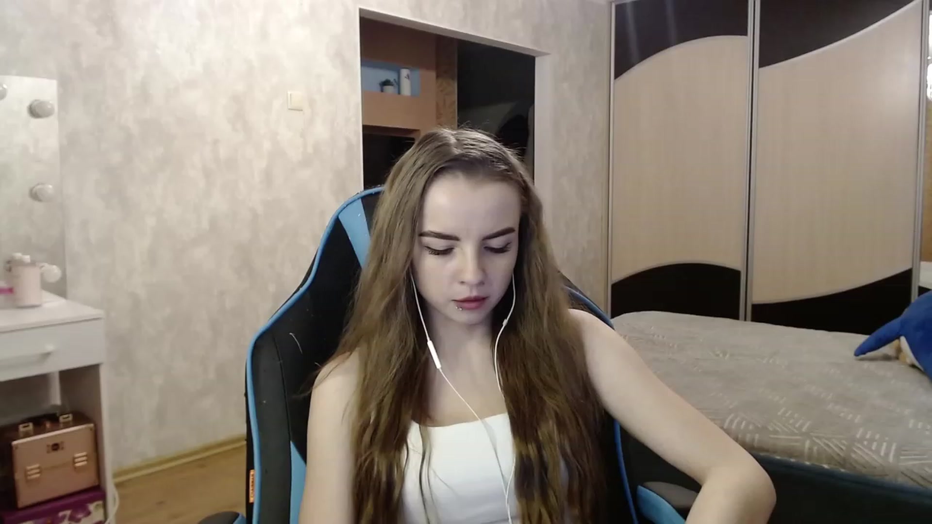 Gallery image thumbnail from Lio_noy's myfreecams stream on, 11/26/2023, 22:24 image 2 of 20