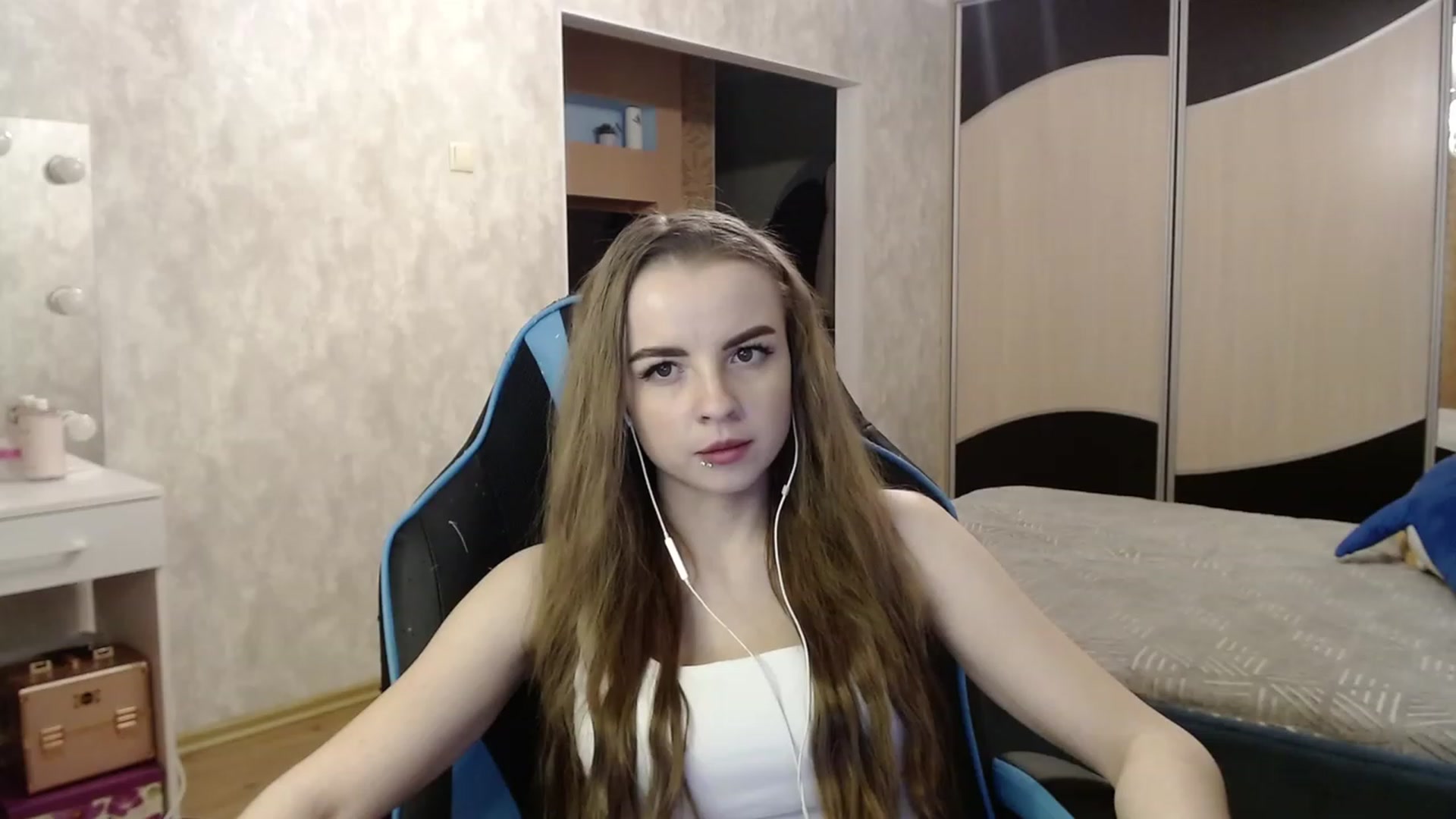 Gallery image thumbnail from Lio_noy's myfreecams stream on, 11/26/2023, 22:24 image 15 of 20