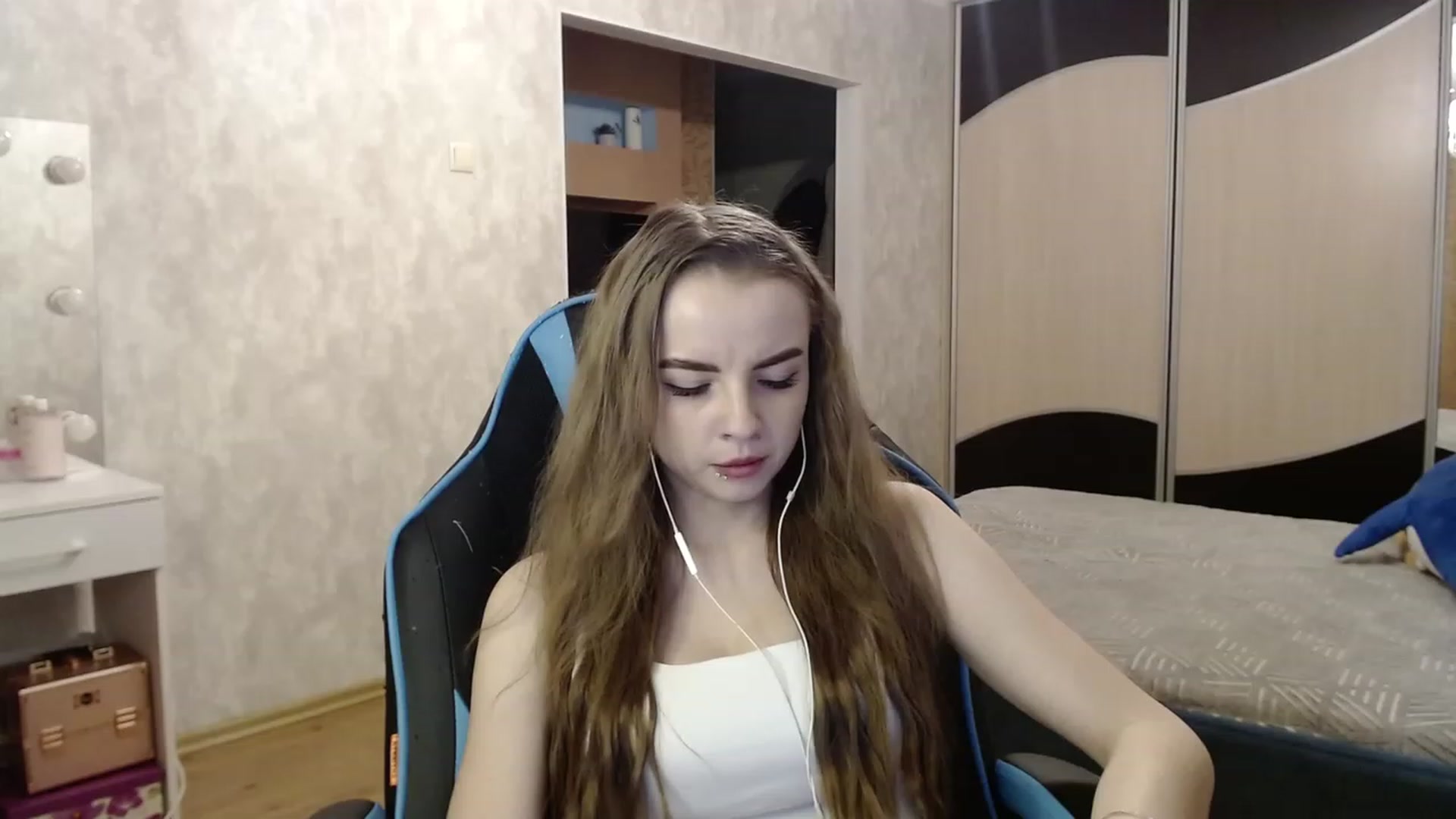 Gallery image thumbnail from Lio_noy's myfreecams stream on, 11/26/2023, 22:24 image 9 of 20